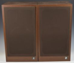 A pair of Acoustic Research AR38s hifi speakers