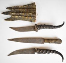 Sudanese / North African neck dagger set comprising crocodile or similar skin covered wooden