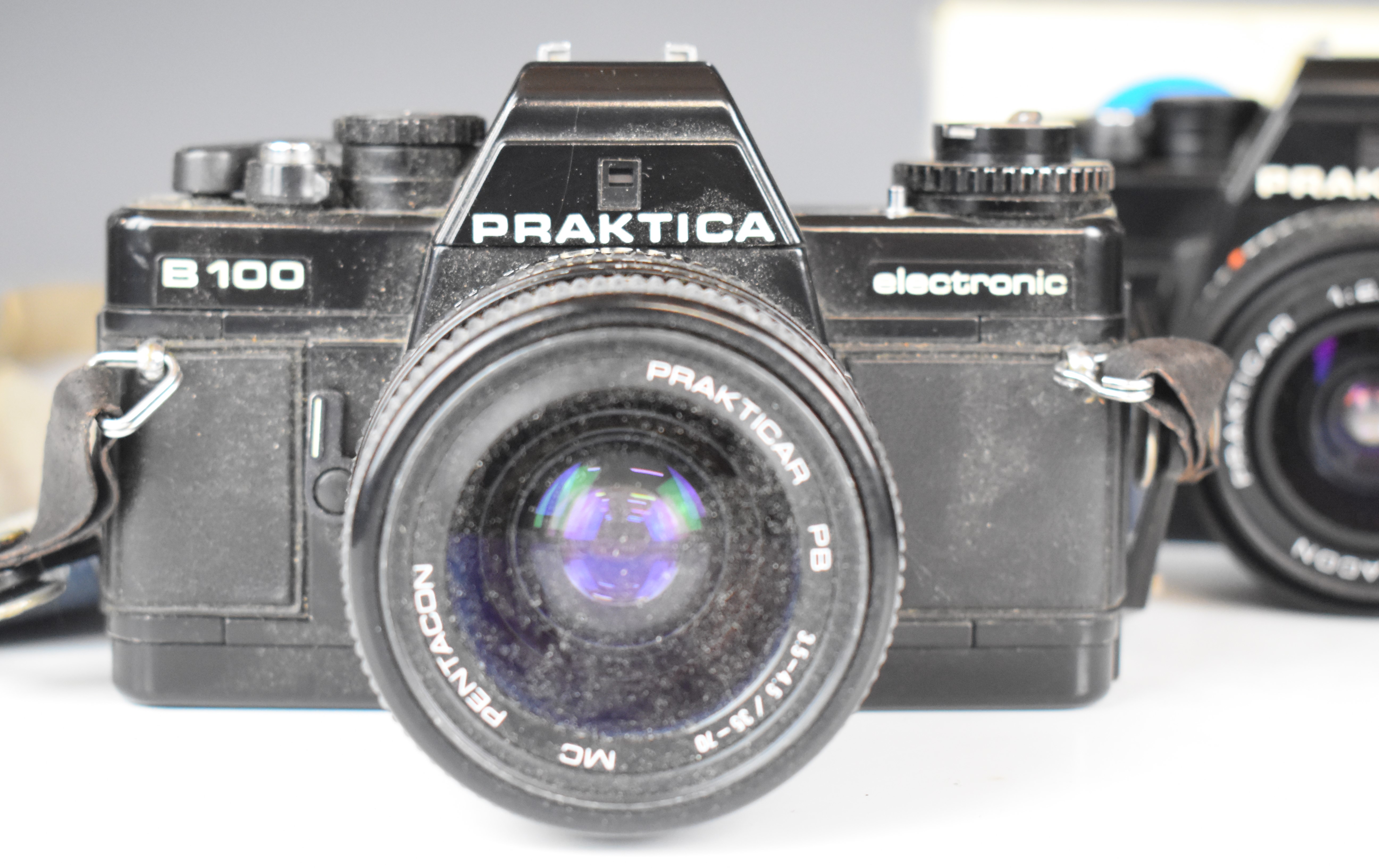 Three 35mm SLR cameras comprising Minolta X-500 with Minolta MD 50mm 1:1.7 and Super Paragon 28- - Image 5 of 11
