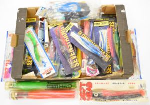 Large quantity of sea fishing lures / soft plastics including Yo-Zuri, Iland Lures, Alien,