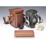 Rolleicord Va TLR camera, serial number 1940012, together with manuals, accessories including