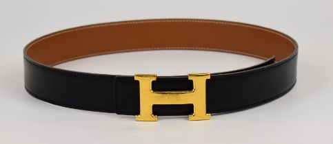 Hermès belt in black leather with signature buckle, overall length 95cm