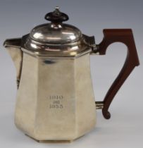 Art Deco George V hallmarked silver coffee pot or hot water jug of bulbous octagonal form,