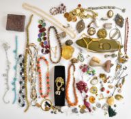 A collection of jewellery including diamanté necklace, paste brooch, agate cabochon, mizpah