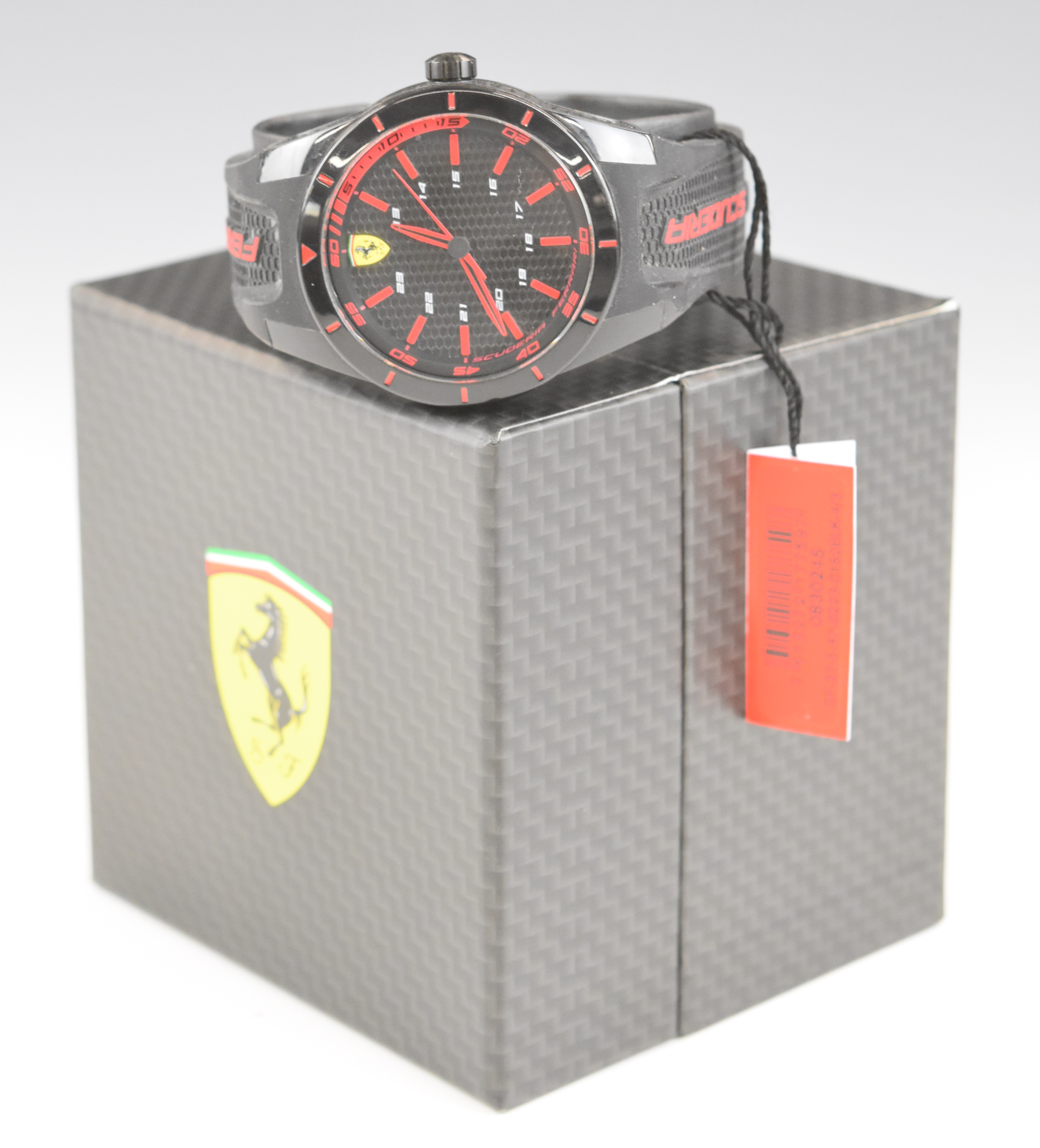 Scuderia Ferrari gentleman's wristwatch with red hands and hour markers, black dial, bezel and