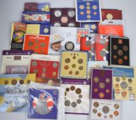A quantity of largely Royal Mint coin presentation packs