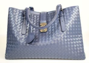 Bottega Veneta large tote bag in woven navy blue leather, with suede lining and pewter coloured