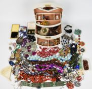 A collection of jewellery including pearl earrings, pair of mother of pearl buckles, Chinese