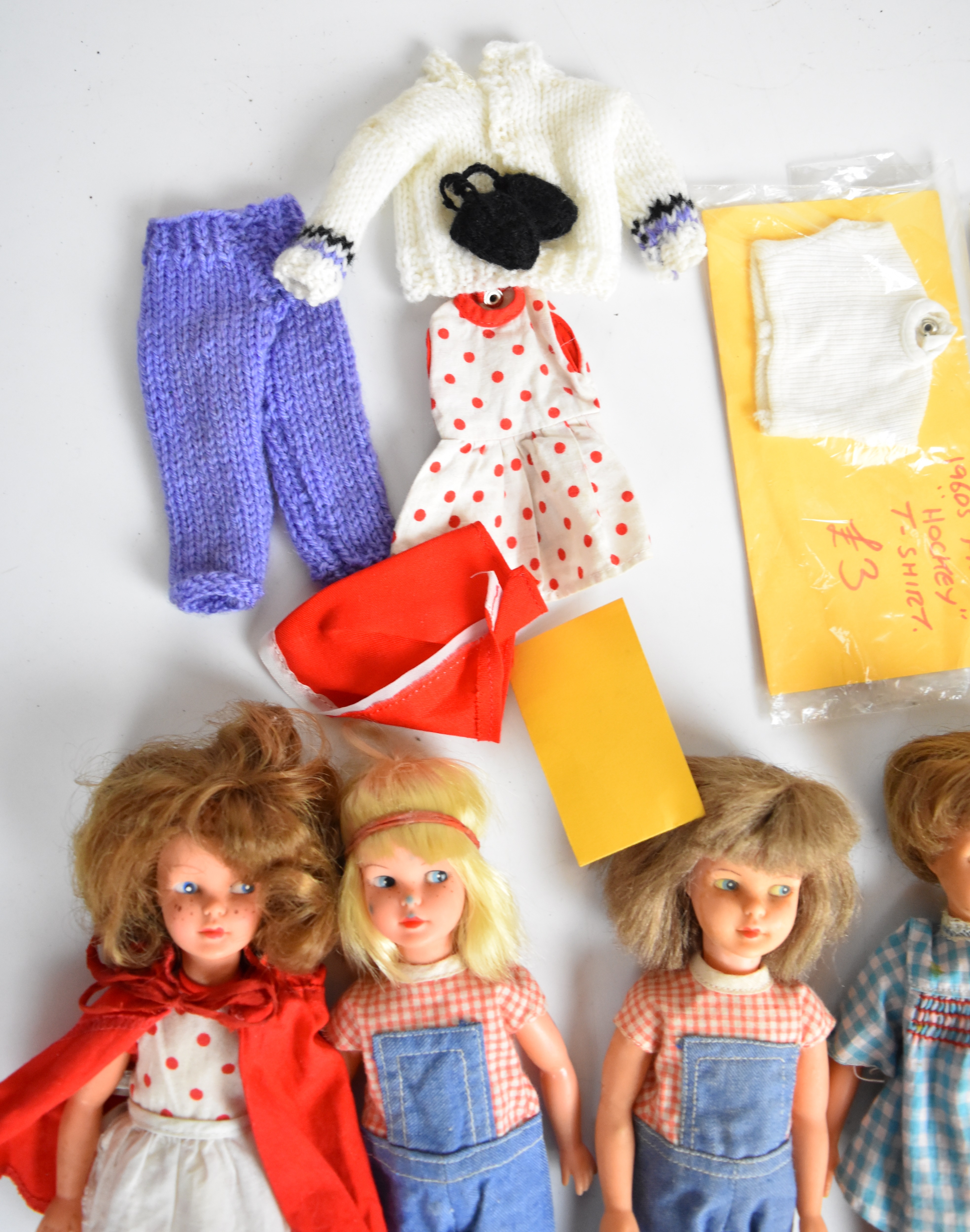 Eight vintage Sindy Patch dolls by Pedigree dressed in original 1960's outfits, together with a - Image 5 of 5