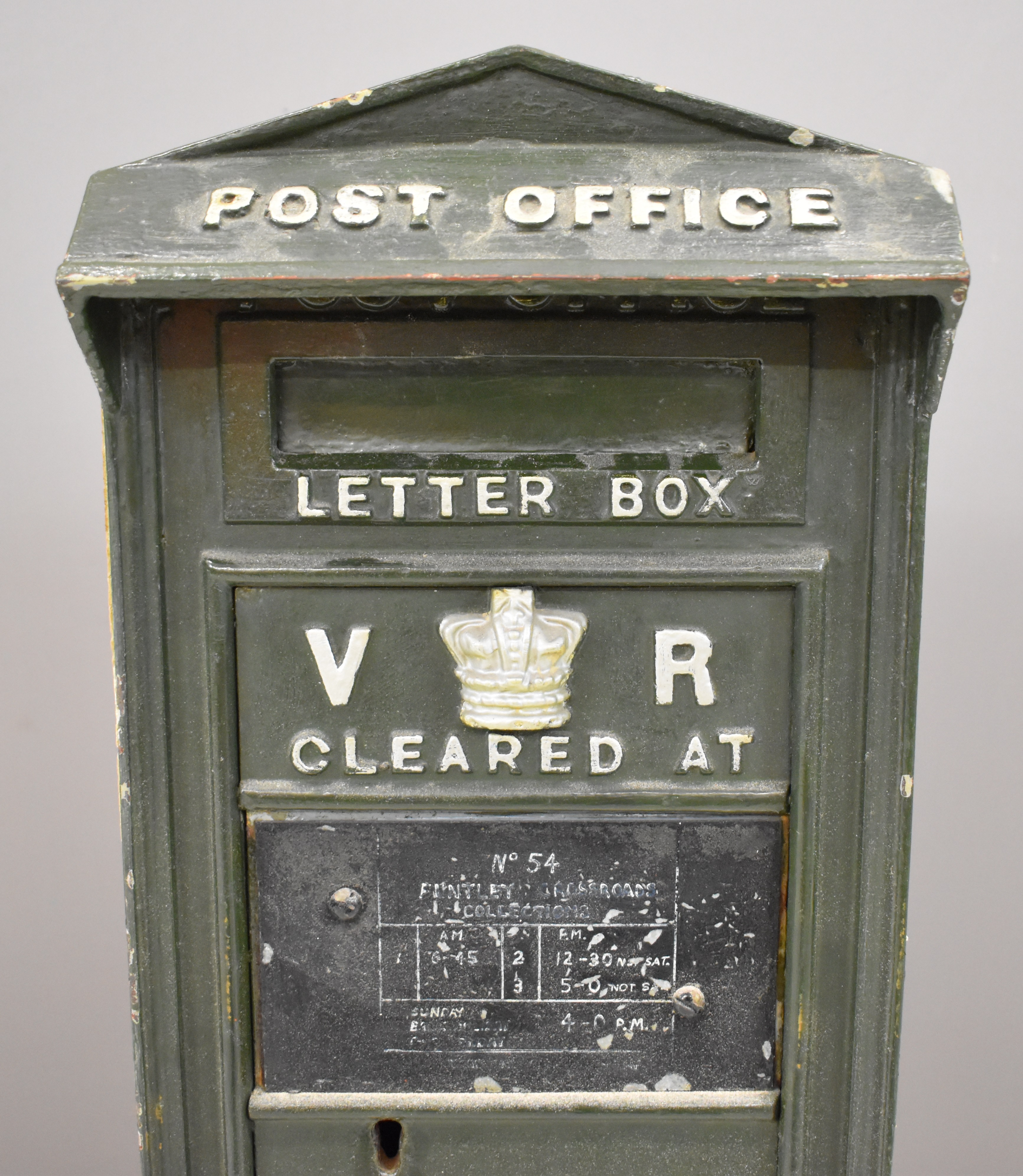 Victorian WB75 cast iron wall mounted letter box with VR cypher and crown to door, below a peaked - Image 4 of 7