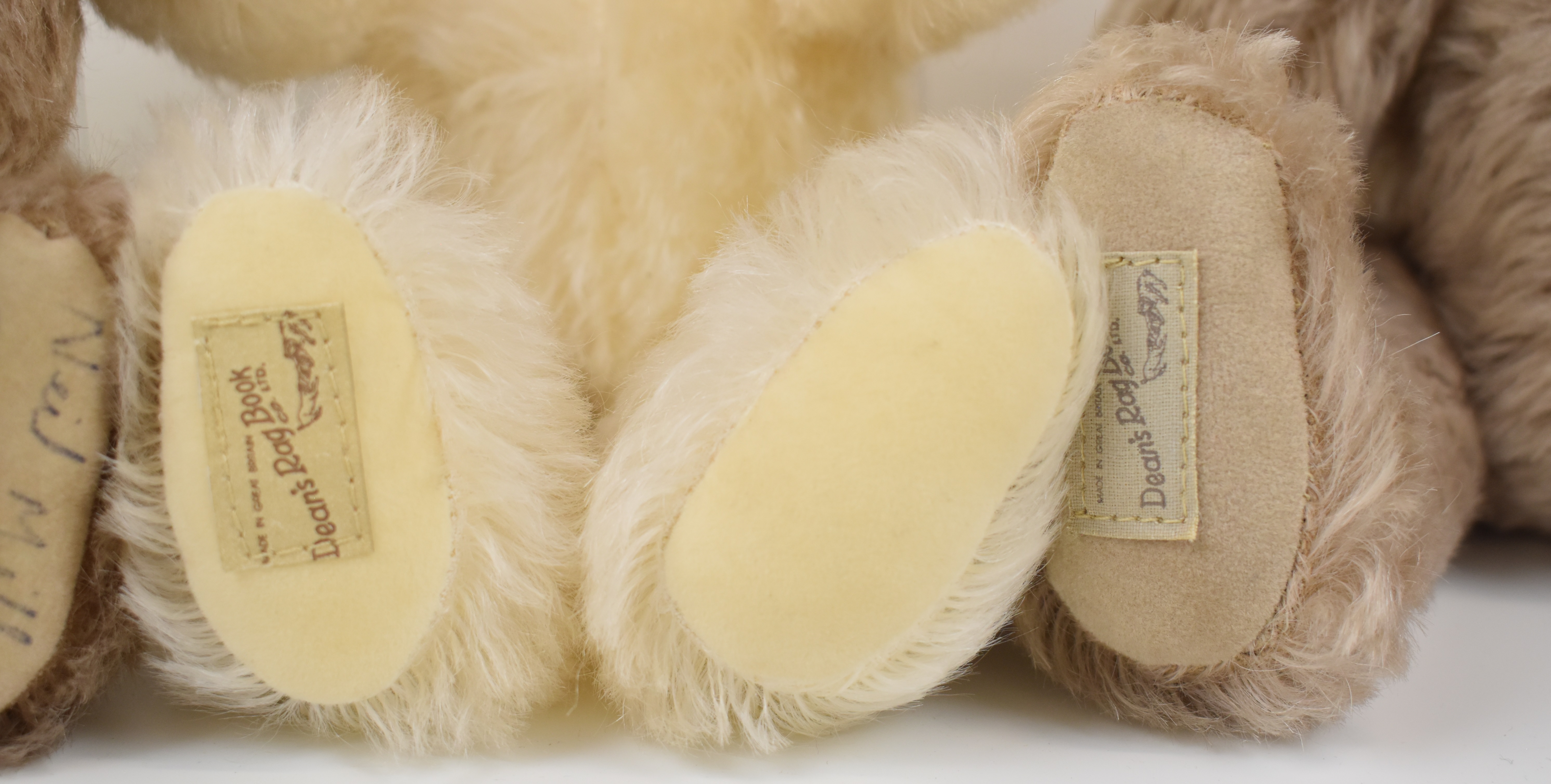 Twelve Deans Rag Book limited edition Teddy bears, most with original labels and tags to include - Bild 7 aus 24