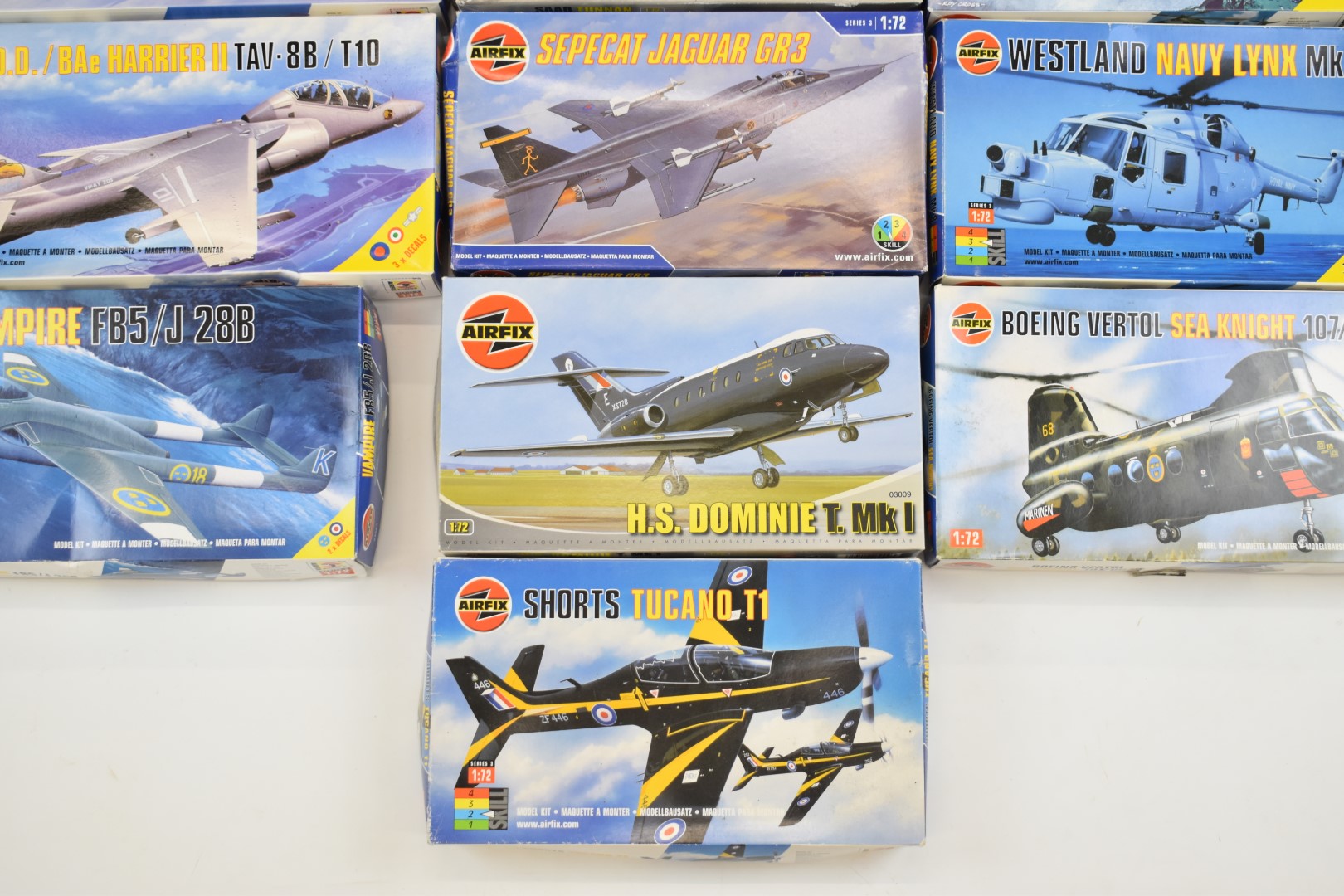 Ten Airfix 1:72 scale plastic model aircraft kits to include Saab Tunnan 03065, Vampire FB5/J 28B - Image 4 of 5