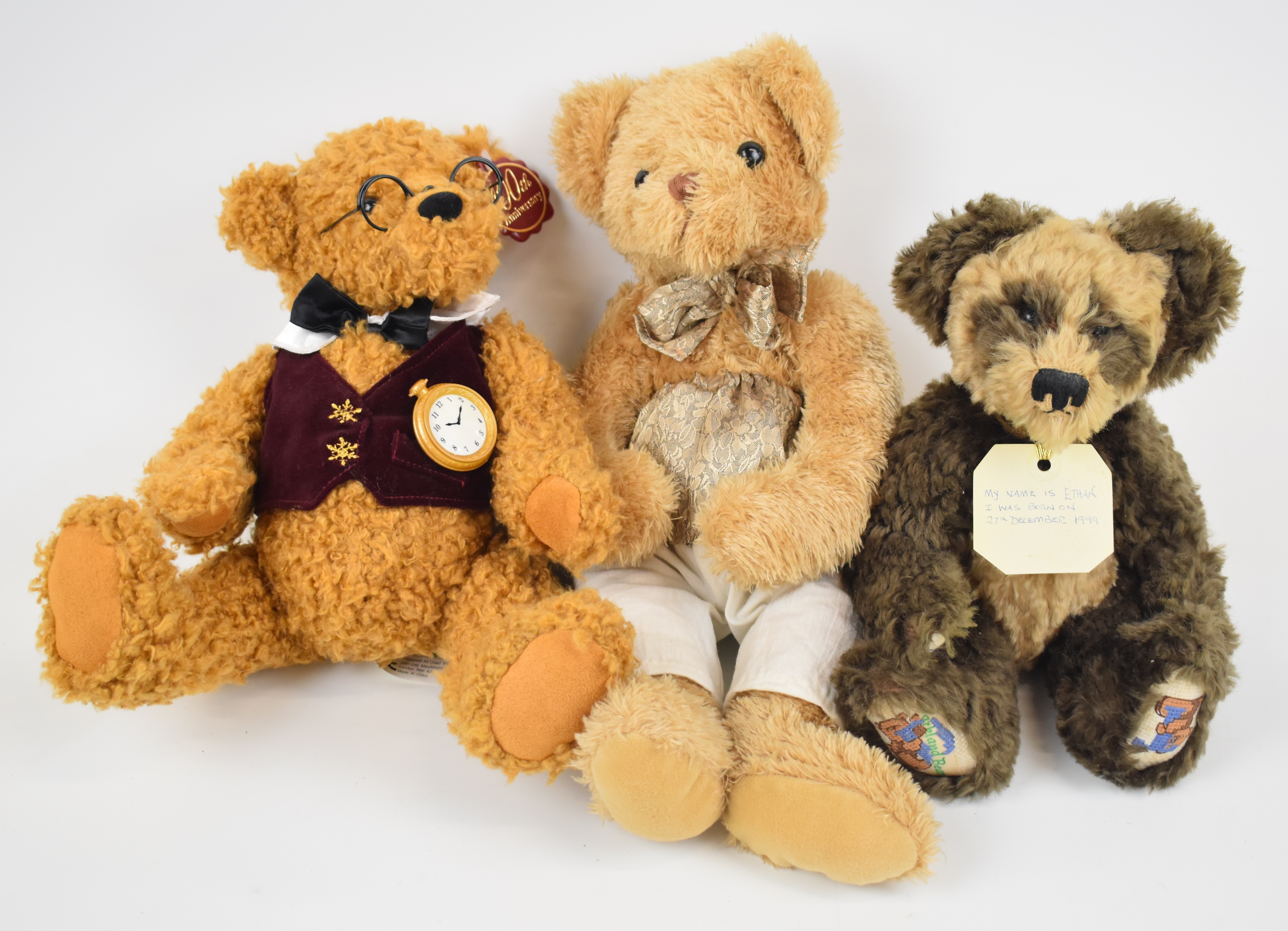 Ten soft bodied plush Teddy bears including USA department store specials, tallest 40cm. - Image 7 of 8