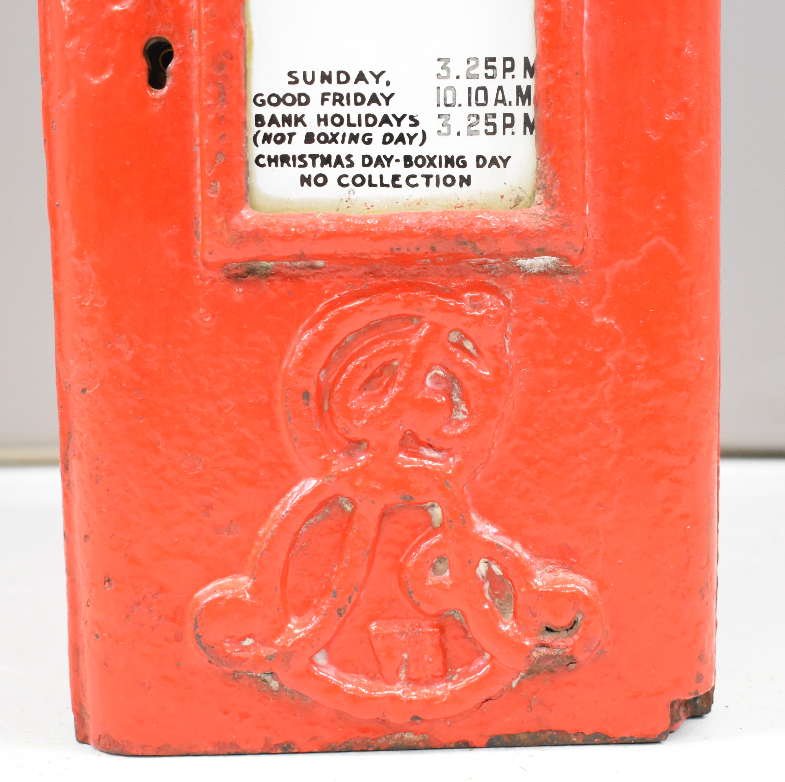 Edward VII cast iron lamp post mounted post box with enamel plate to door for Farthing Farm, - Image 6 of 11