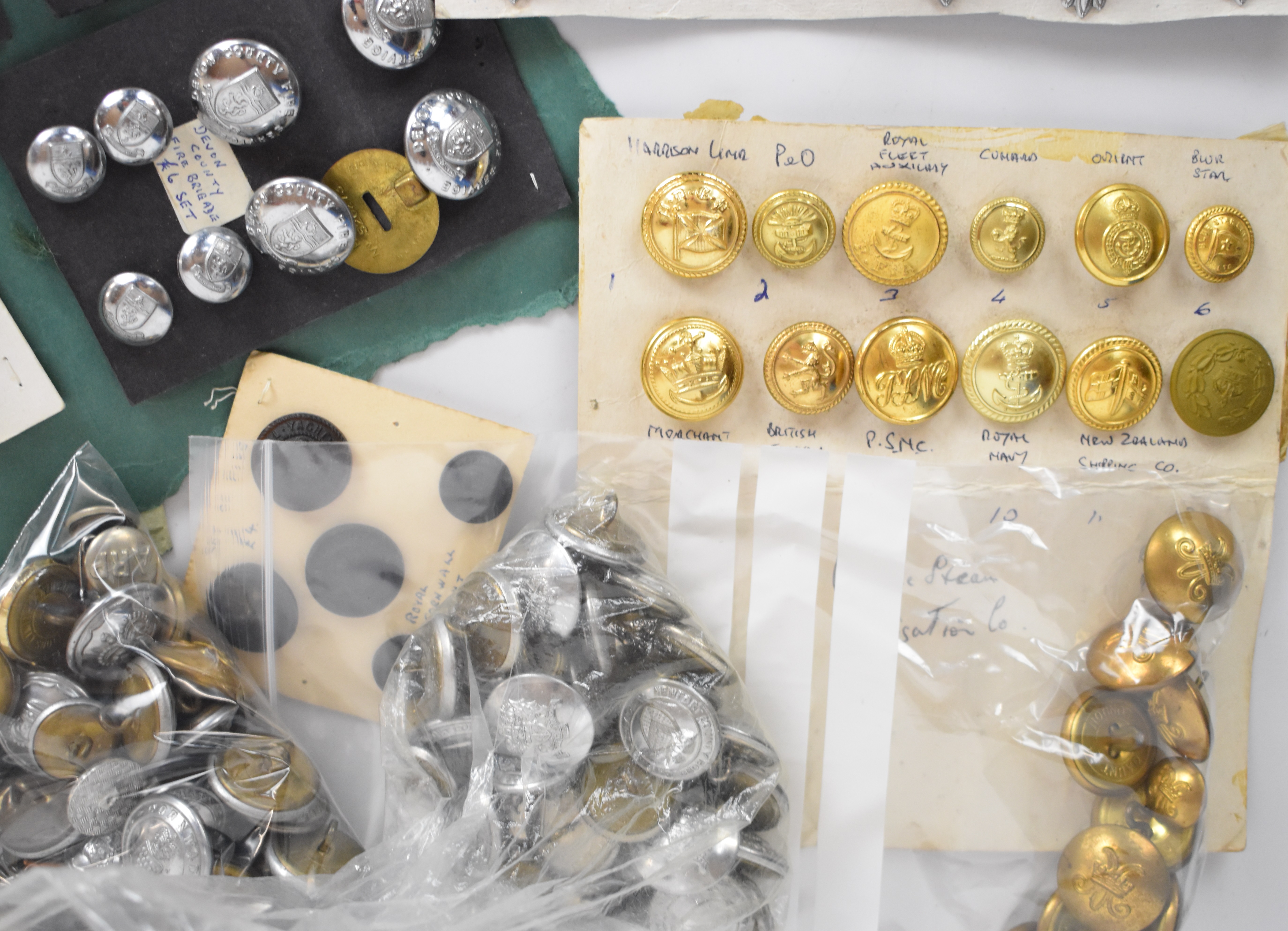 Large collection of buttons including St Johns' Ambulance, Merchants Navy, Police & Fire Brigades, - Image 4 of 6