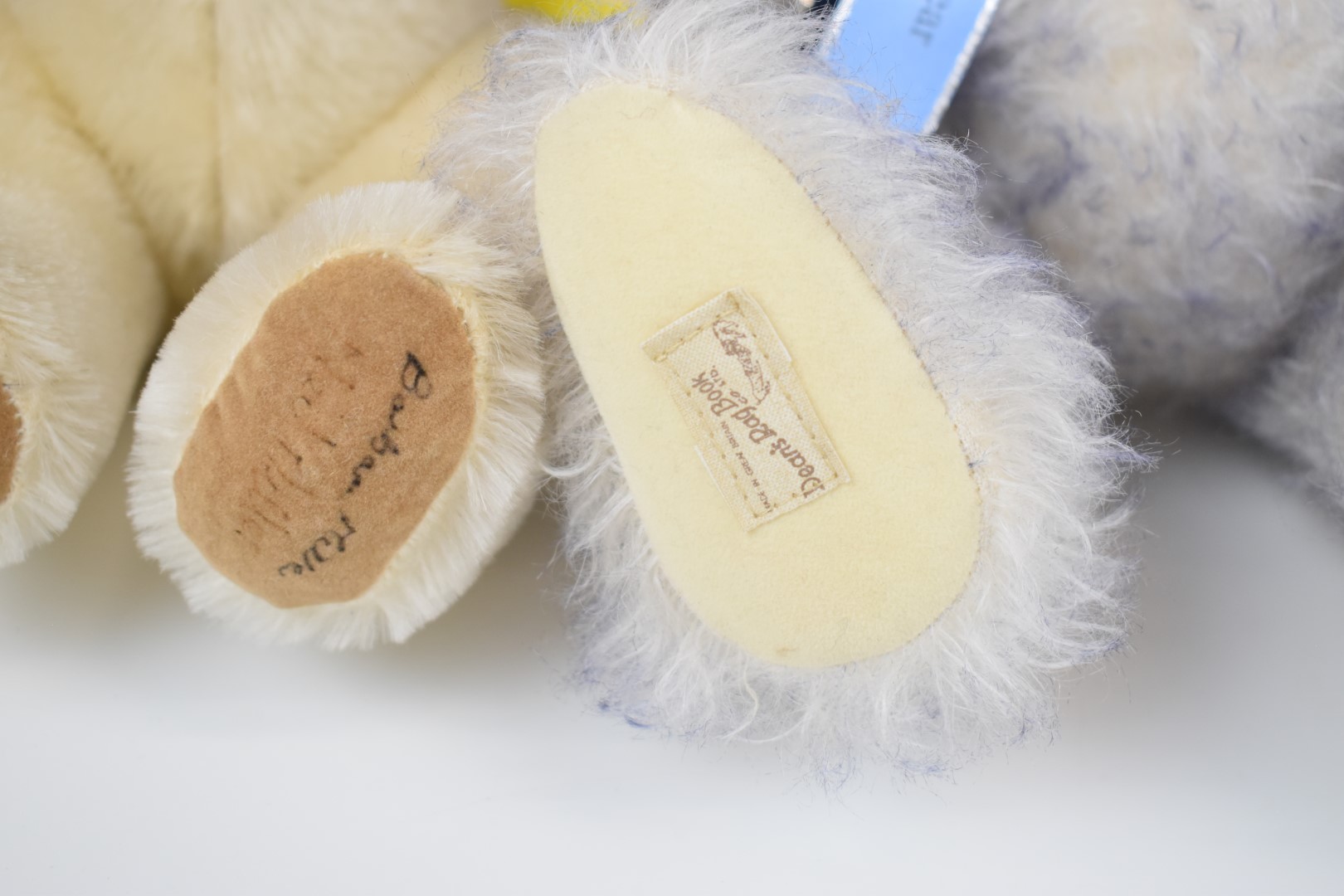 Eleven Deans Rag Book limited edition Teddy bears, most with original labels and tags to include - Image 7 of 11