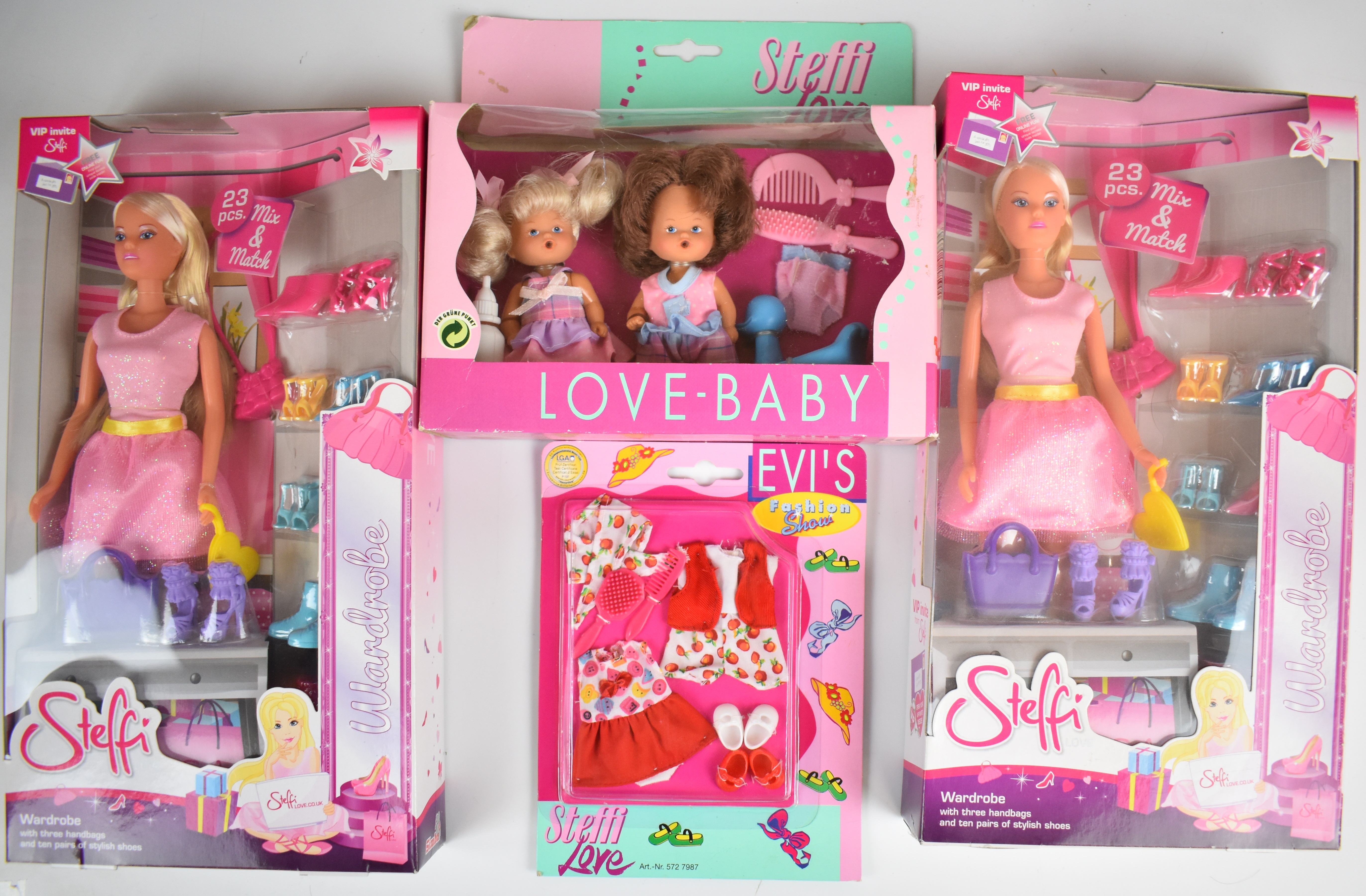 Six Barbie style fashion dolls to include Steffi Love, Sandi and Hamleys International Designer - Image 2 of 3