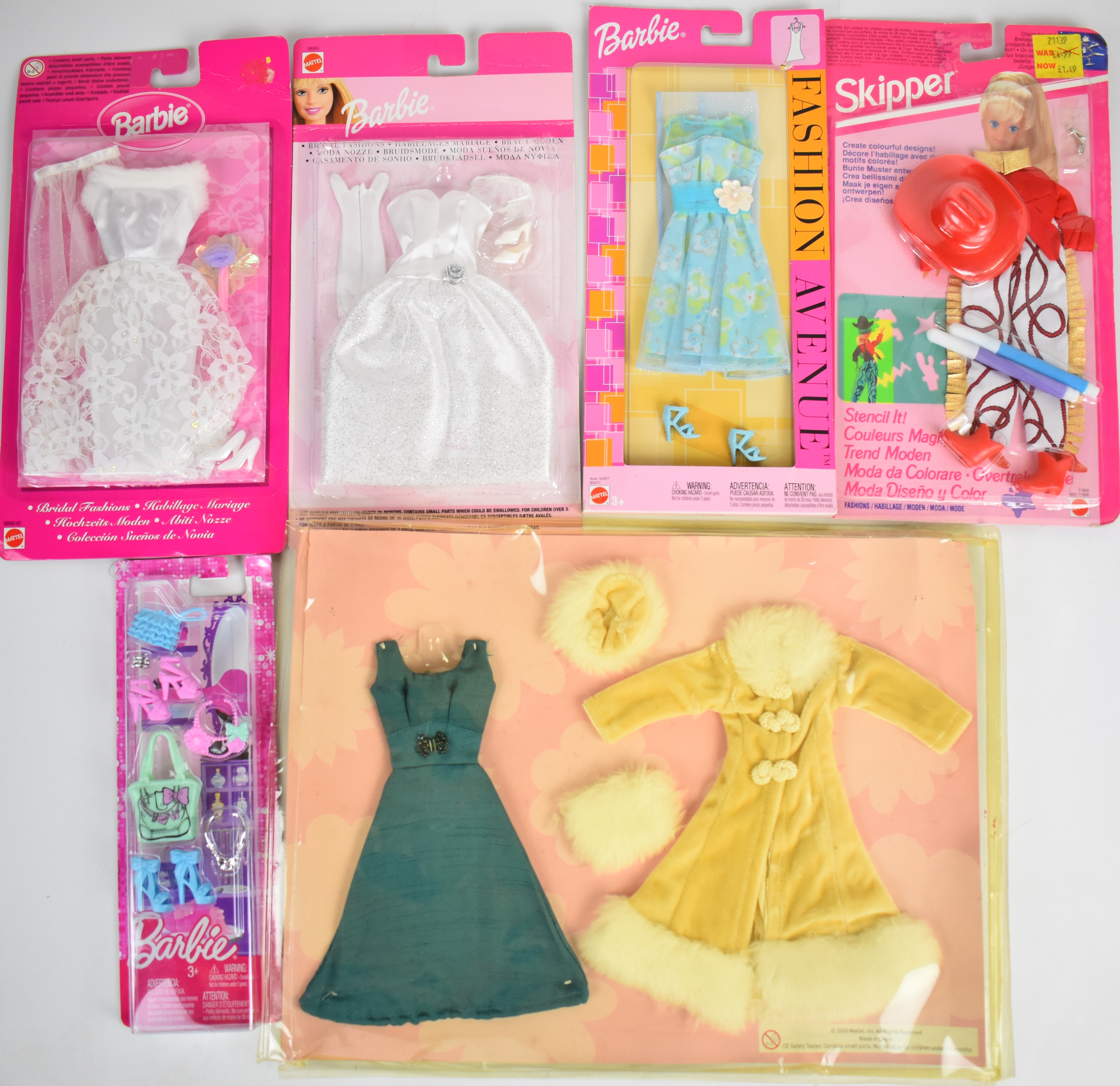 A collection of Barbie clothing and accessory sets by Mattel, all in original packaging. - Image 4 of 4