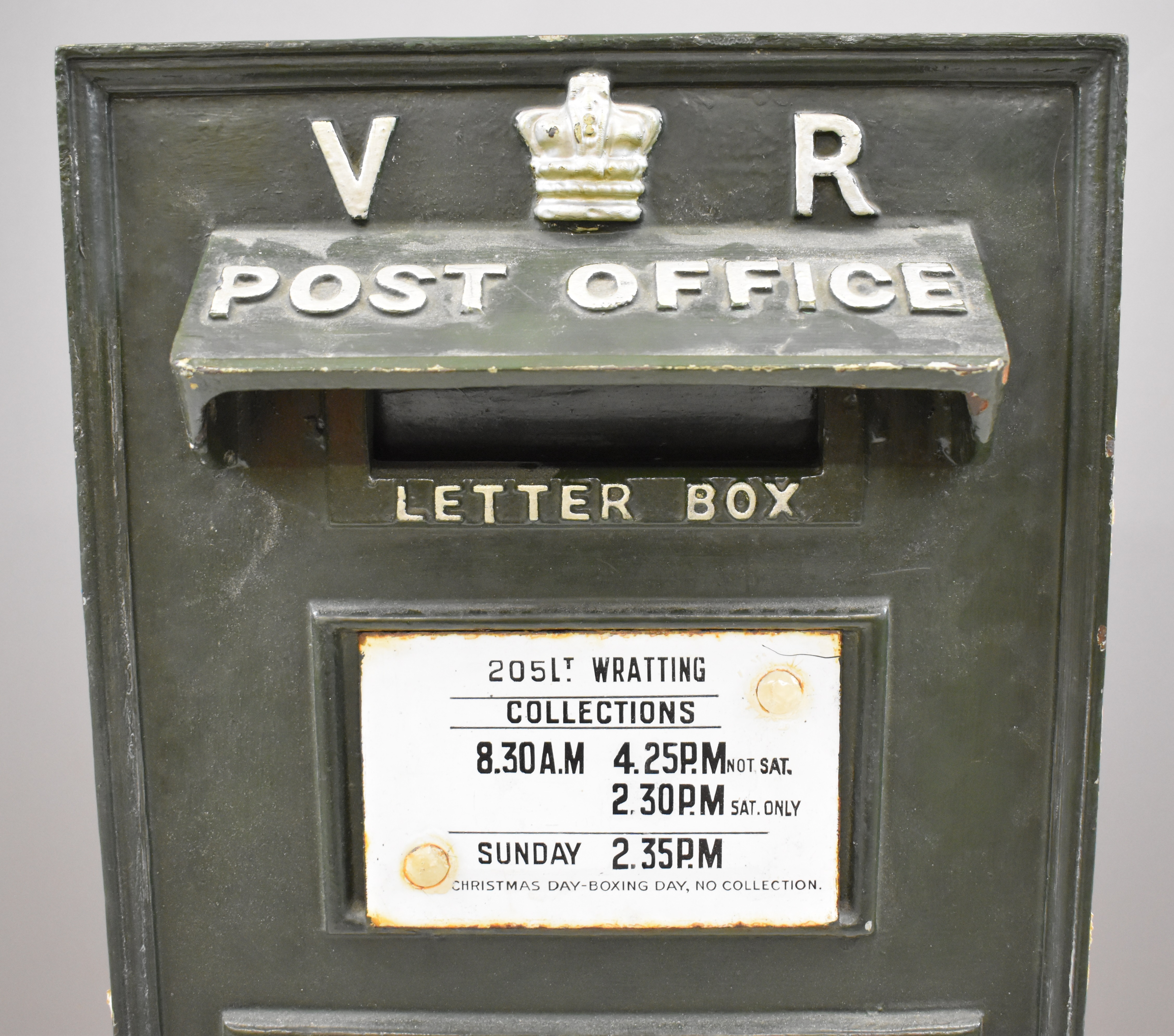 Victorian cast iron wall mounted letter box with VR cypher and crown to top, set with an enamel - Image 4 of 8