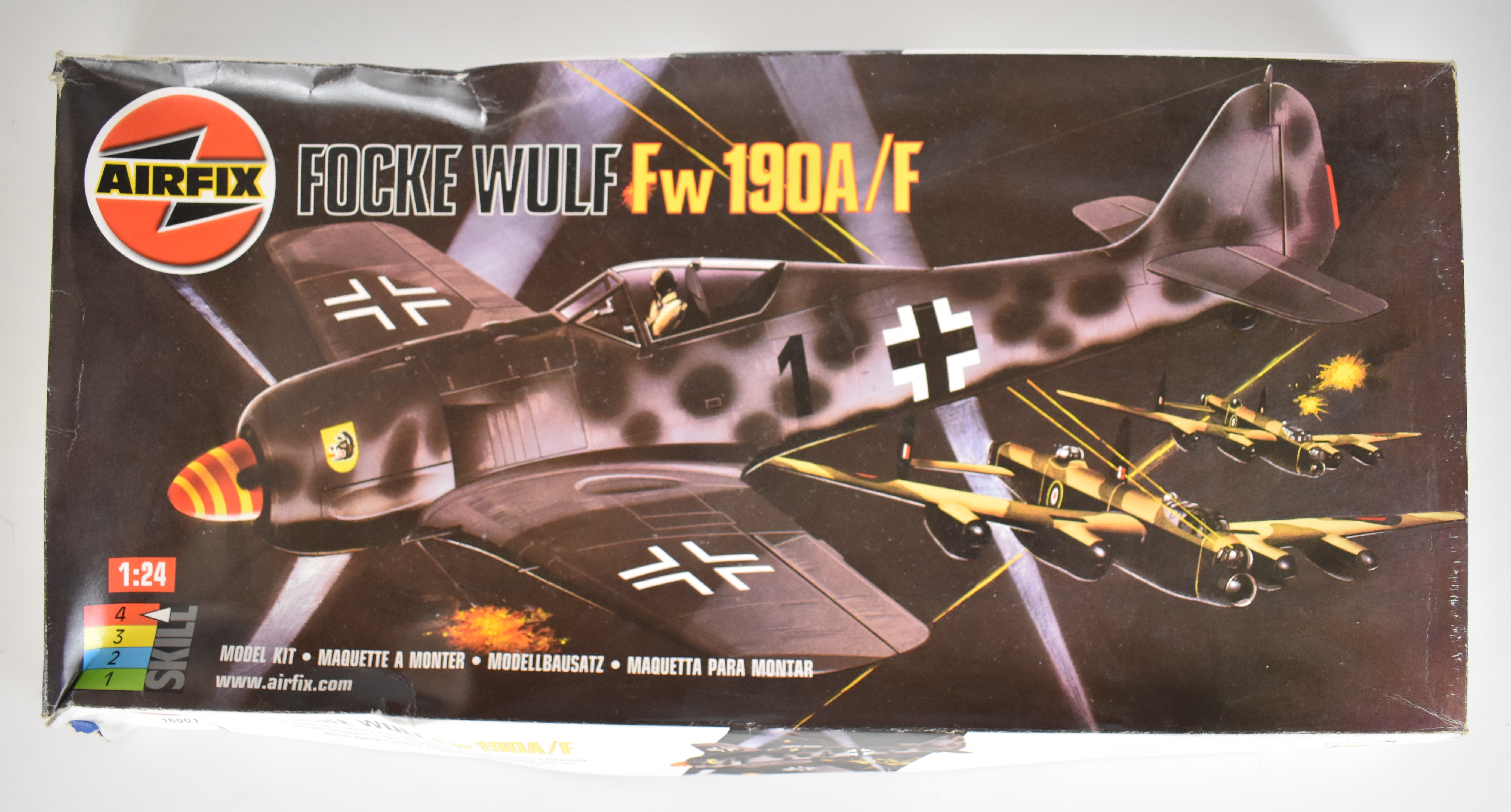 Three Airfix 1:24 scale plastic model aeroplane kits comprising Hawker Hurricane Mk1 14002, Focke - Bild 4 aus 4