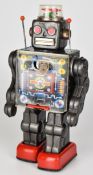 Japanese battery operated tinplate 'Fighting Robot' by Horikawa (SH Toys), height 28.5cm.