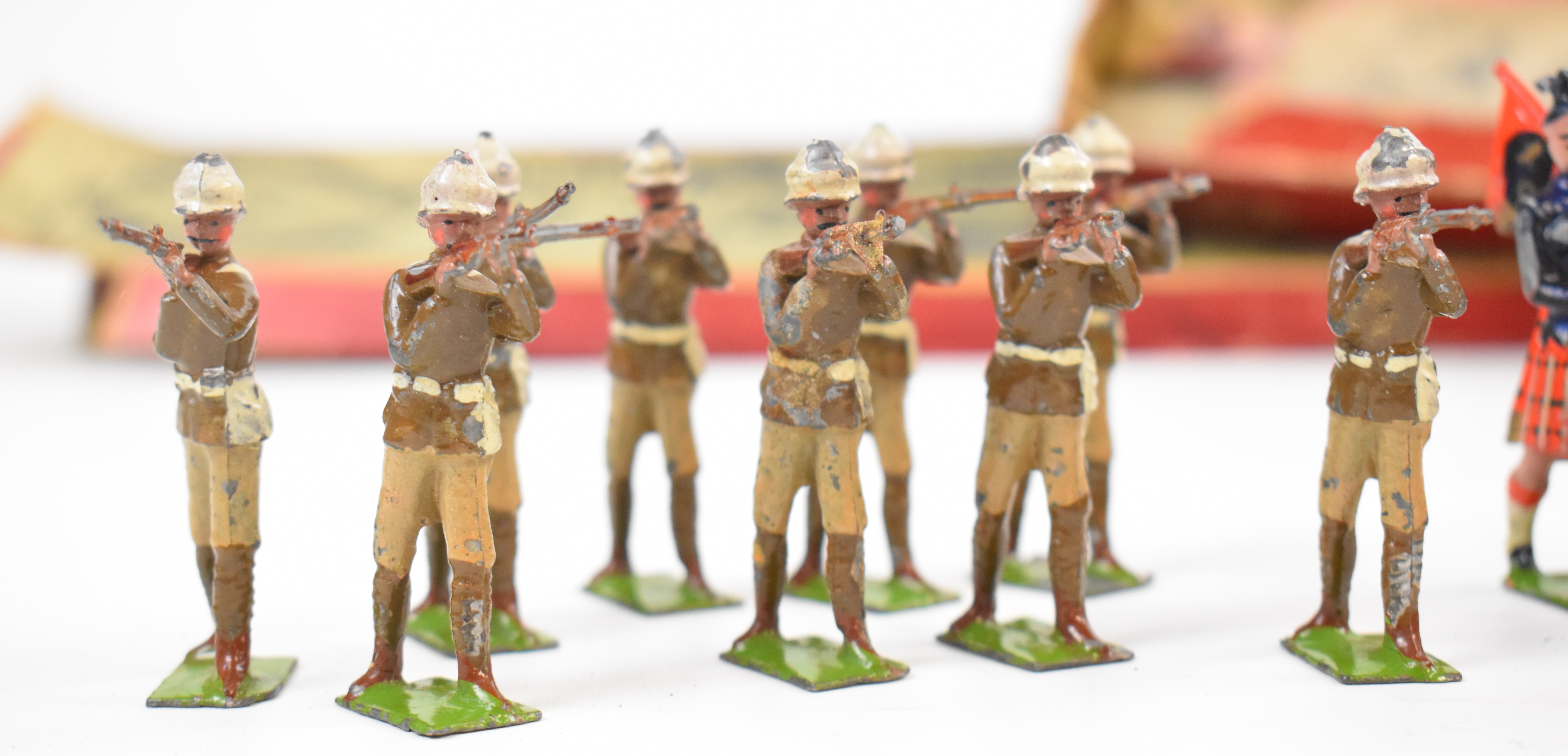 A collection of vintage Britains metal soldiers, with three original boxes. - Image 4 of 7