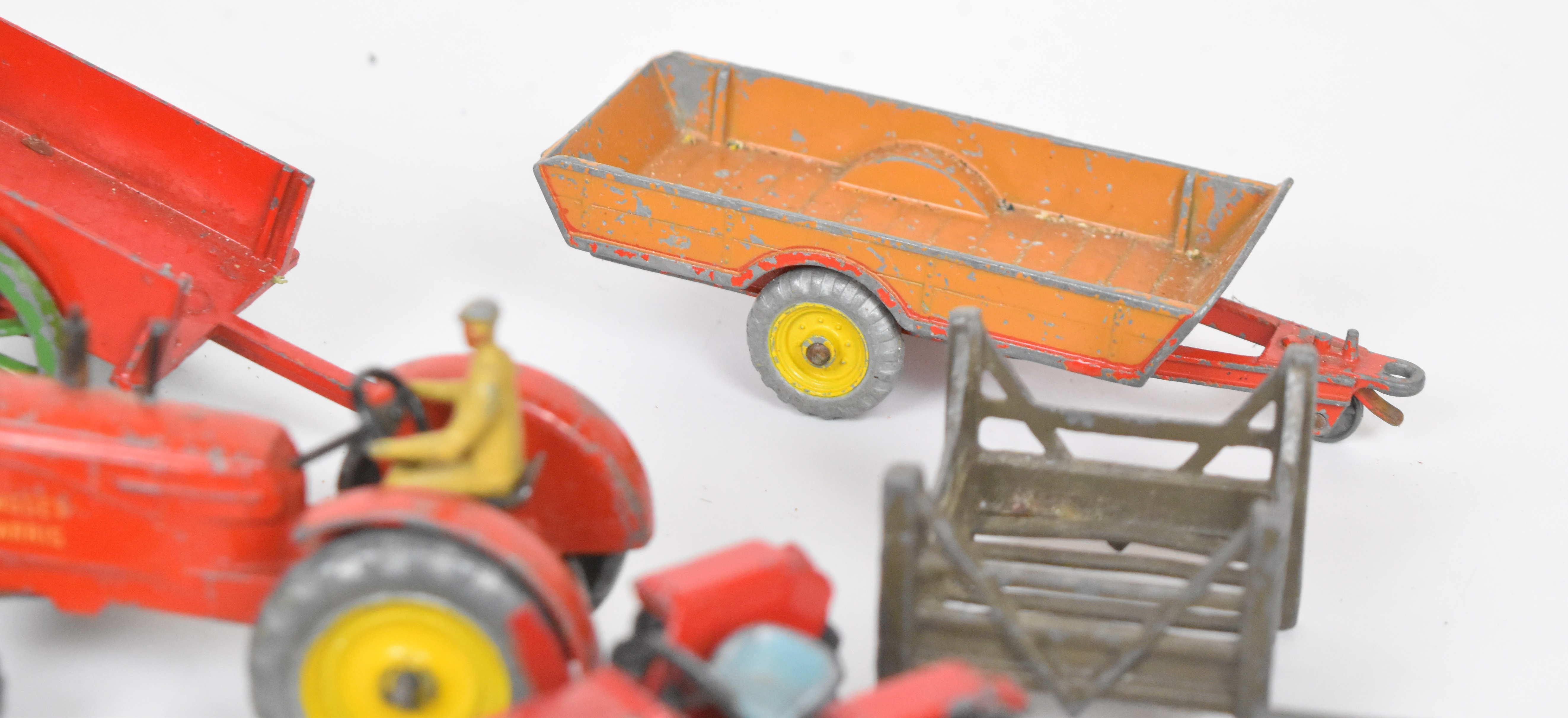 A collection of vintage Britains metal farm animals and vehicles together with a Dinky Toys 27A - Image 9 of 10