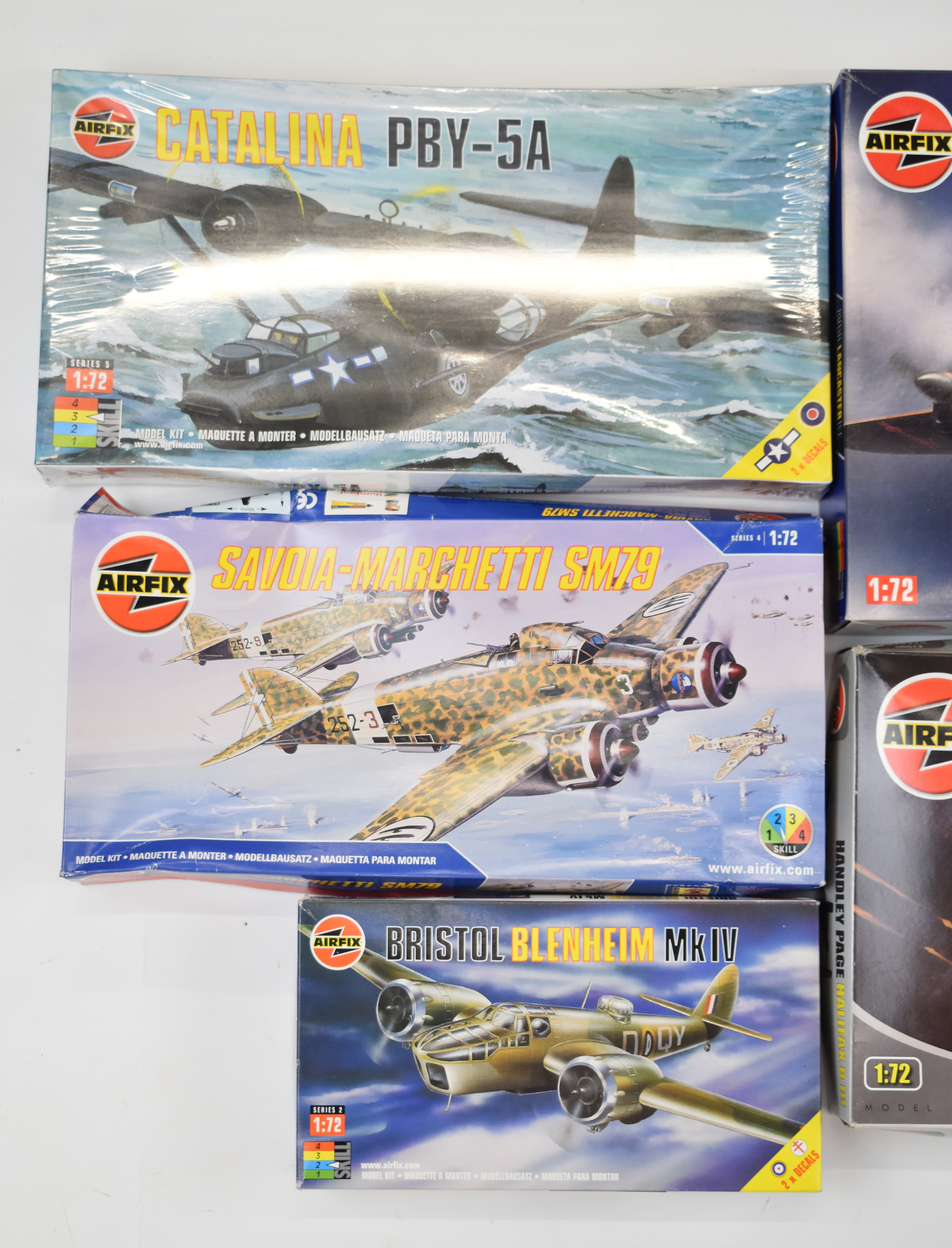 Ten Airfix 1:72 scale plastic model World War 2 aircraft kits to include Hawker Hurricane 02067, - Bild 2 aus 5