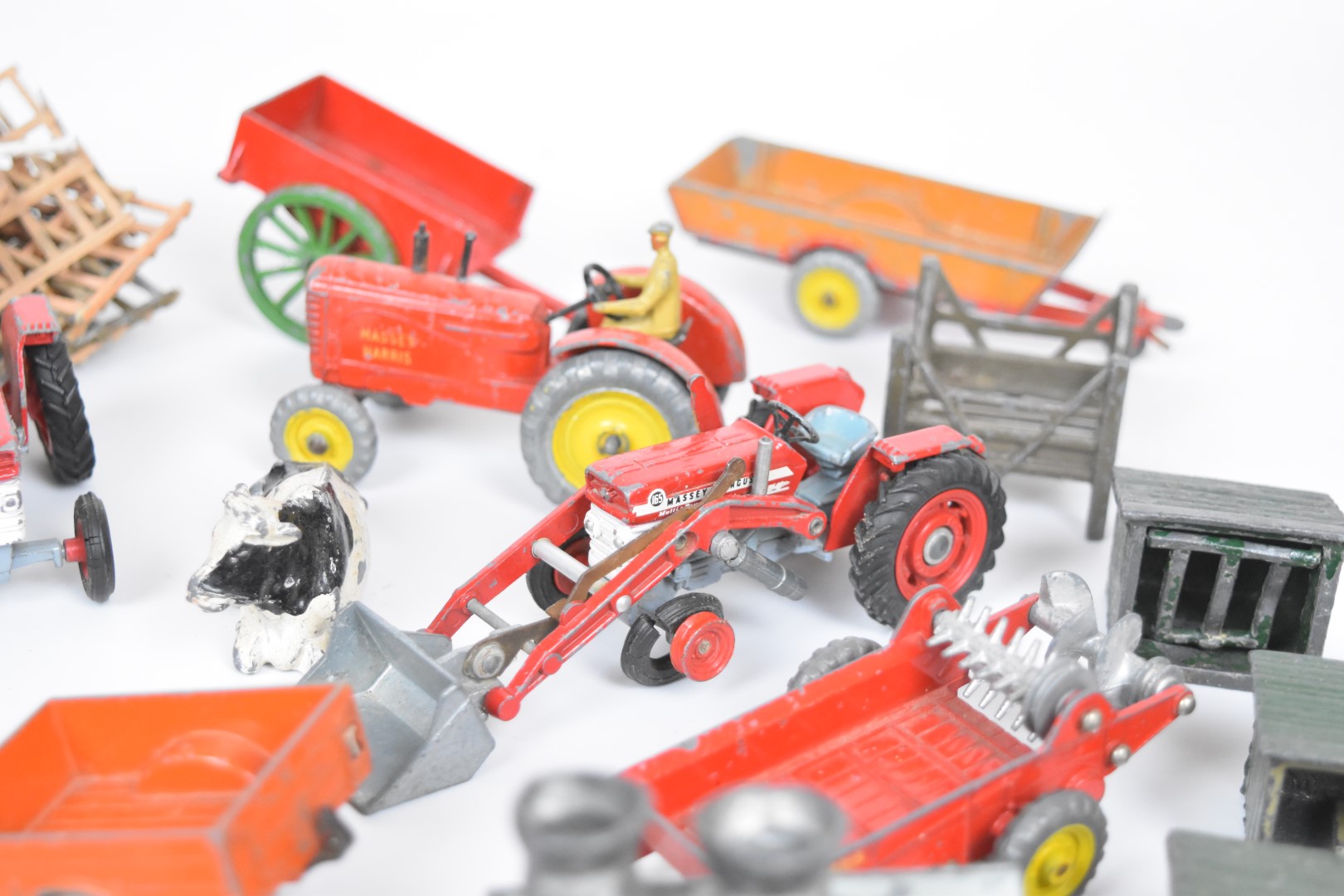 A collection of vintage Britains metal farm animals and vehicles together with a Dinky Toys 27A - Image 4 of 10