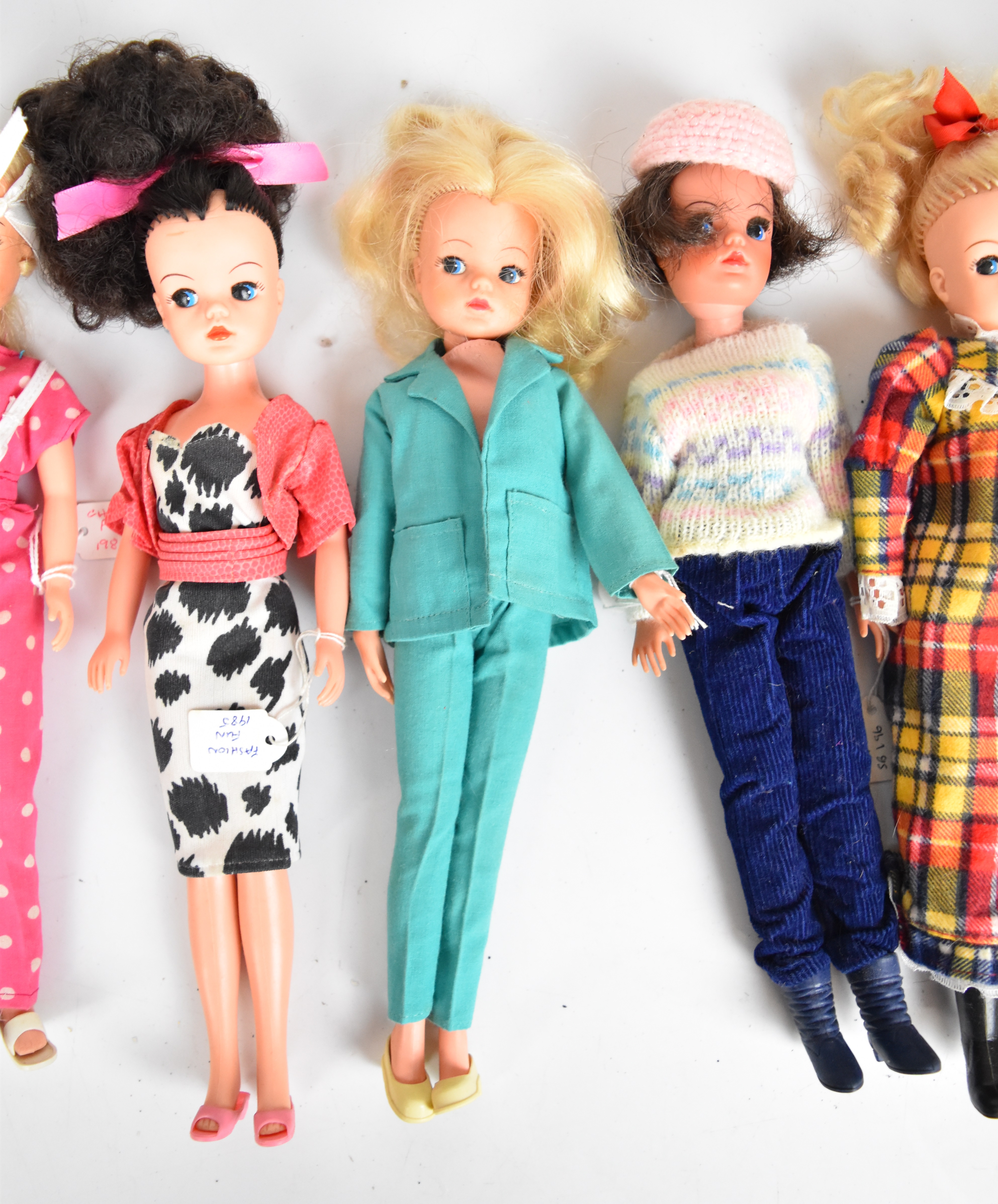 Nine vintage Sindy dolls by Pedigree dressed in 1980's outfits to include Well Suited, Fashion - Image 3 of 4