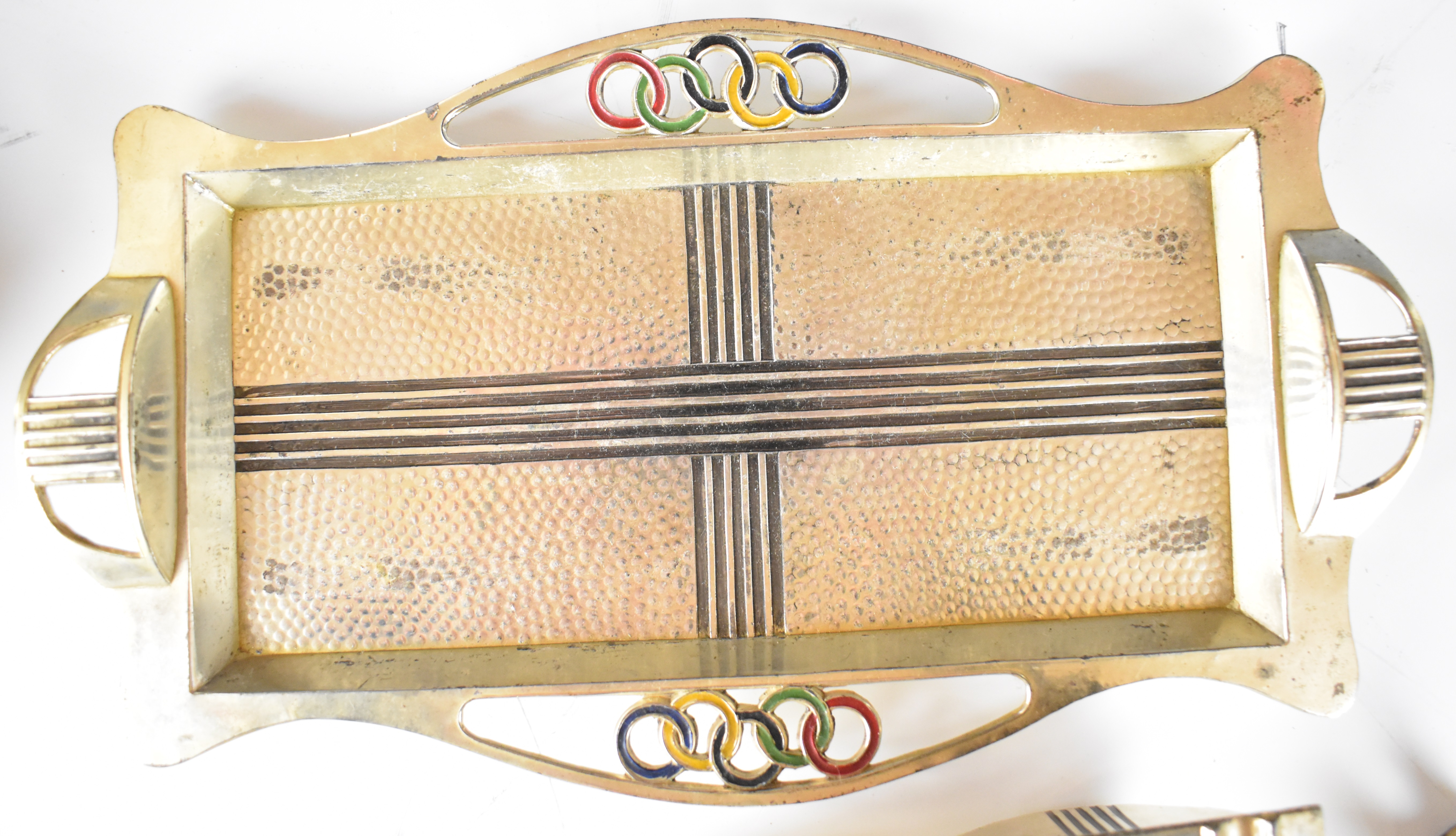 Olympics interest cased silver plated four piece desk set, each piece decorated with the Olympic - Image 3 of 4