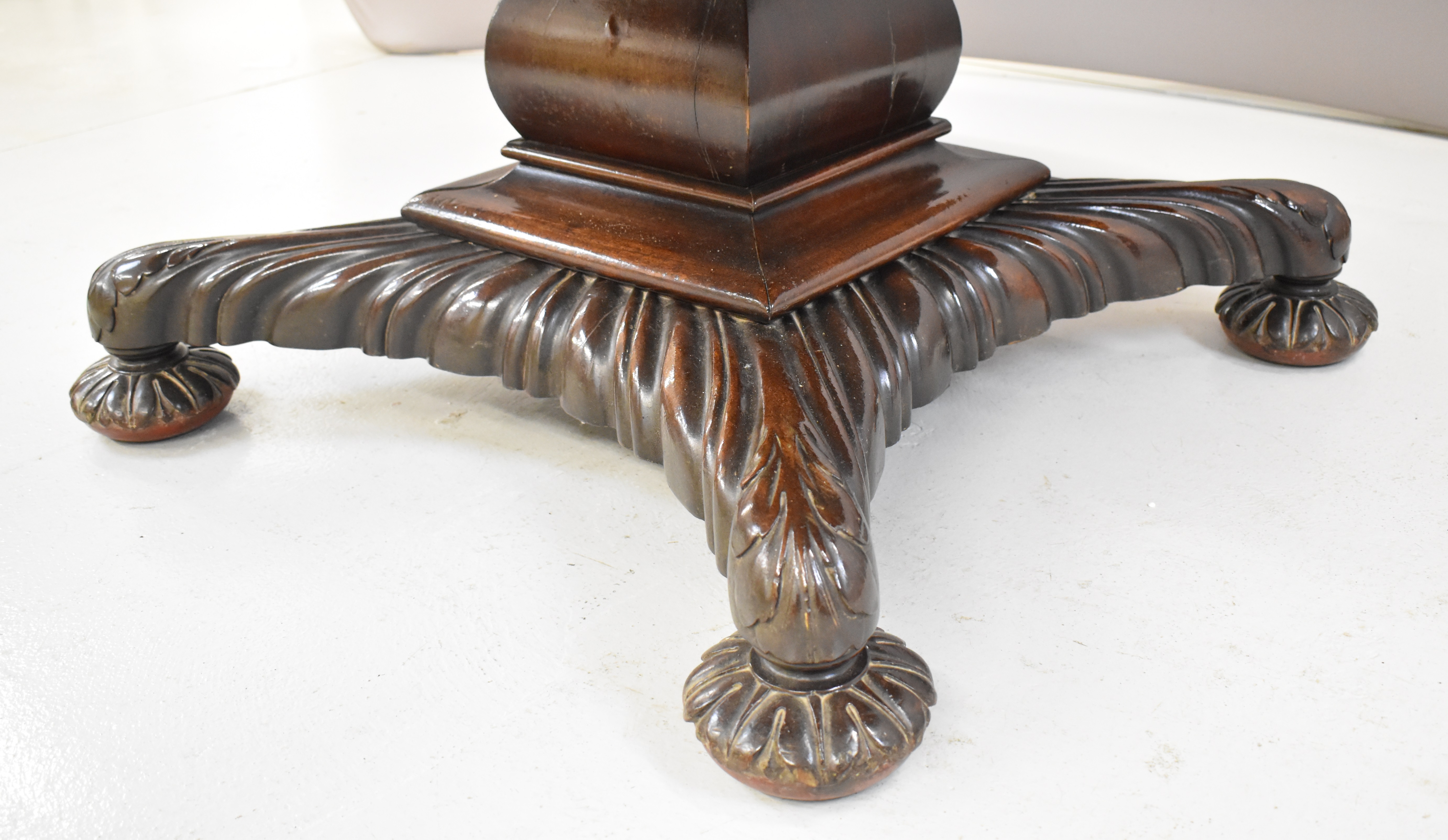 19thC parquetry and marquetry fruitwood, mahogany and specimen wood hall table with inlaid animals - Image 6 of 6