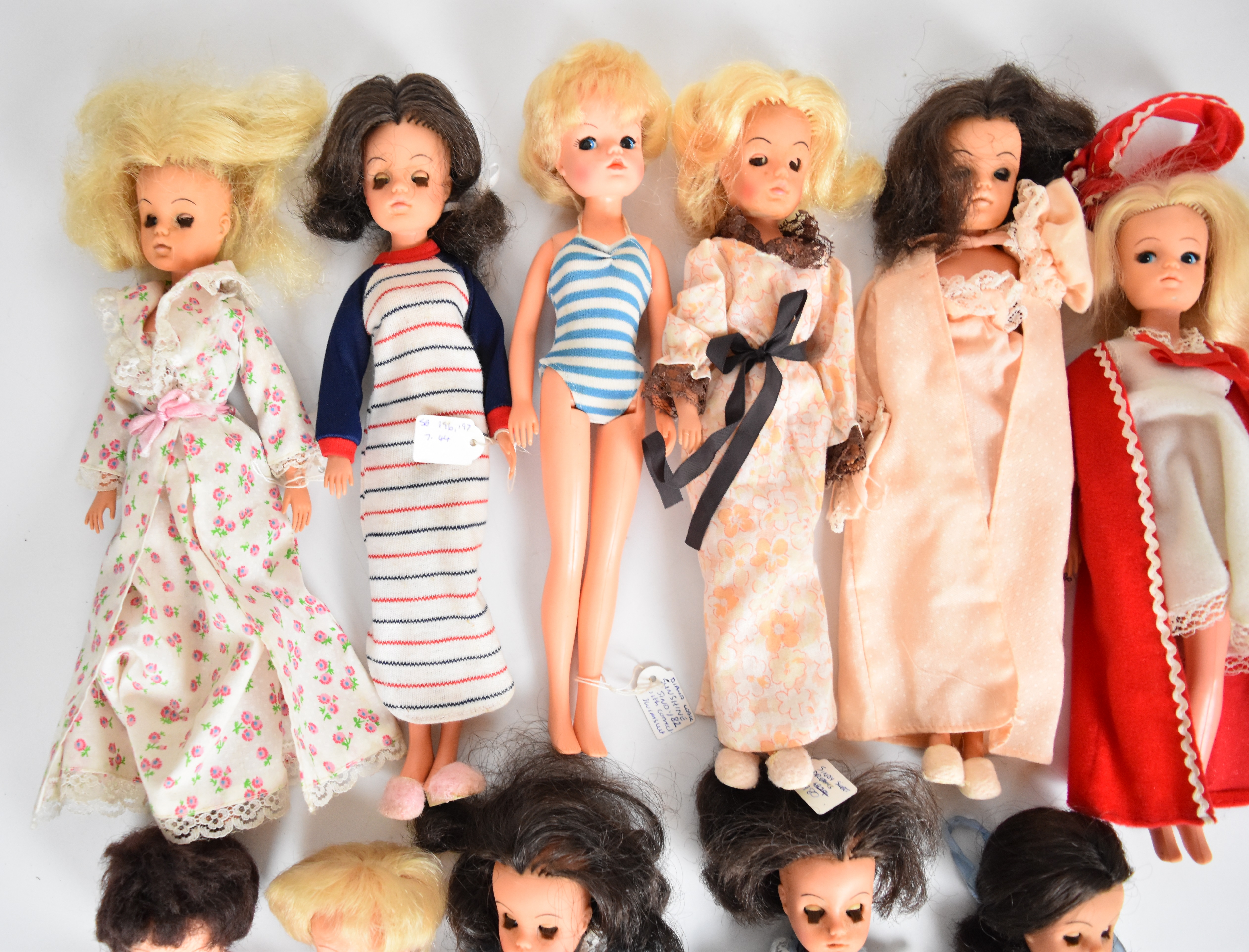 Eleven vintage Sindy dolls by Pedigree dressed in 1970's & 80's bedtime attire to include Sweet - Image 5 of 5