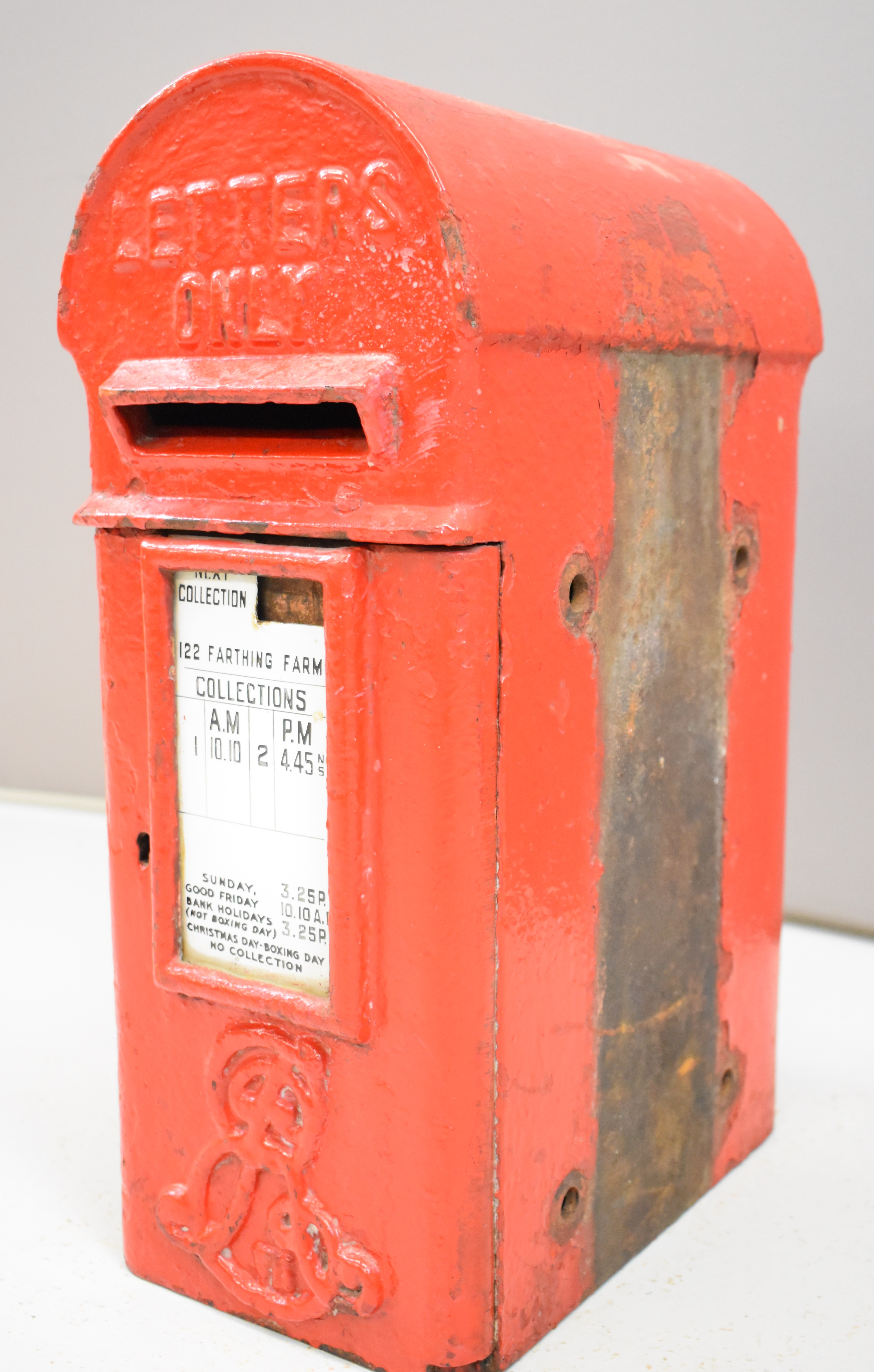 Edward VII cast iron lamp post mounted post box with enamel plate to door for Farthing Farm, - Image 3 of 11