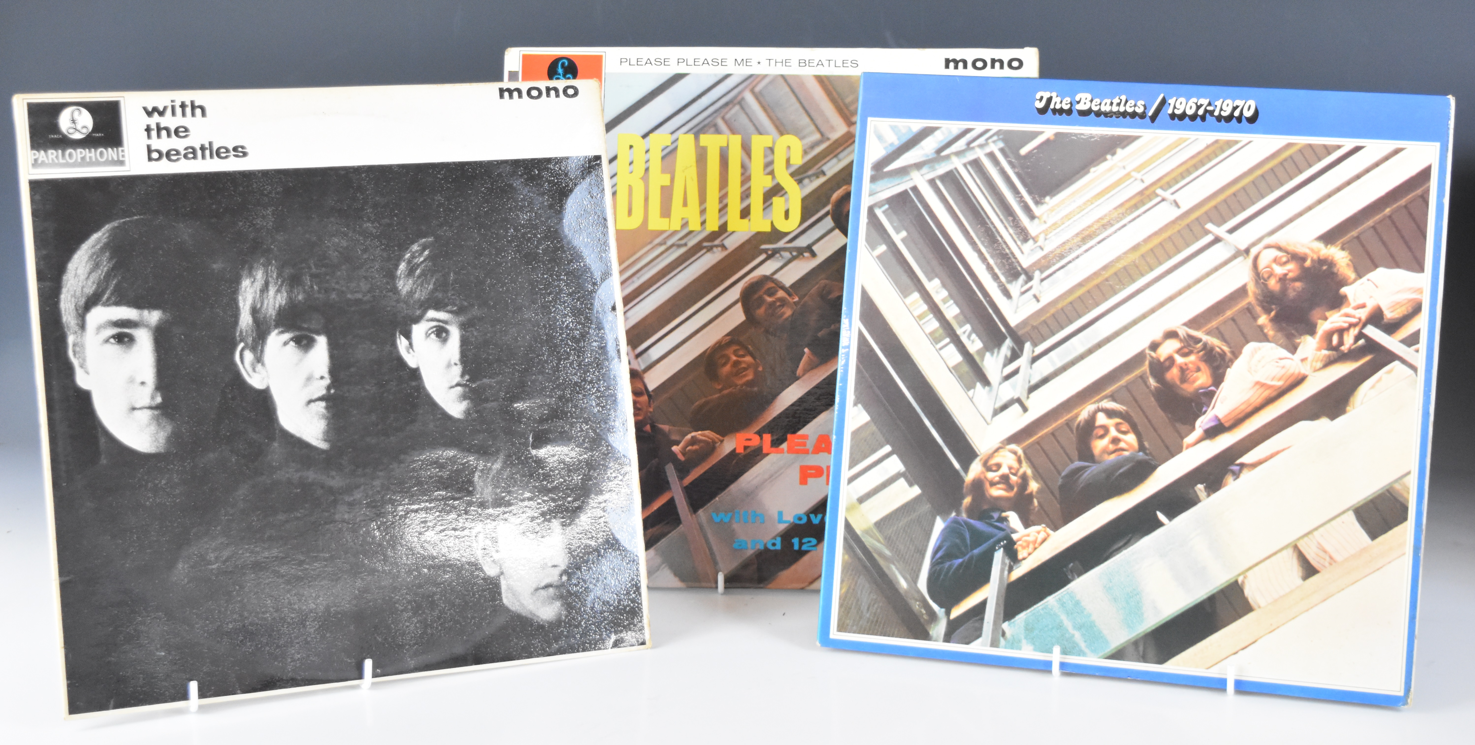 Three Beatles LPs comprising Please Please Me (PMC1202) mono, With the Beatles (PMC1206) mono and - Image 6 of 7