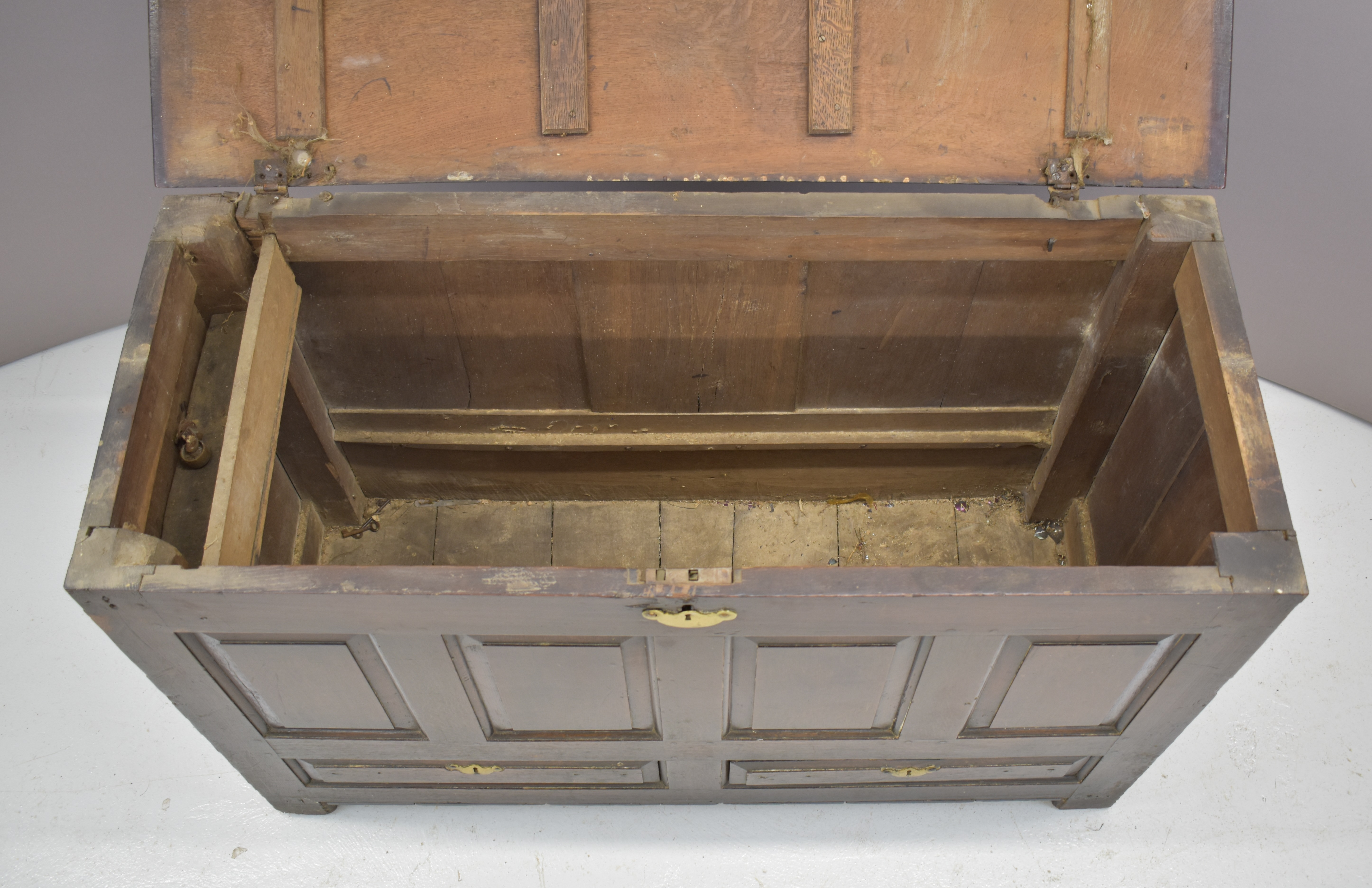 19thC oak panelled trunk with two faux lower drawers, W137 x D57 x H86cm - Image 7 of 7