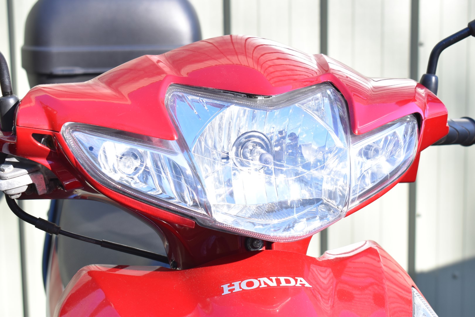 2014 Honda Wave four stroke 109cc motorcycle or scooter model AFS 110 2SHC, registration number CF63 - Image 4 of 17