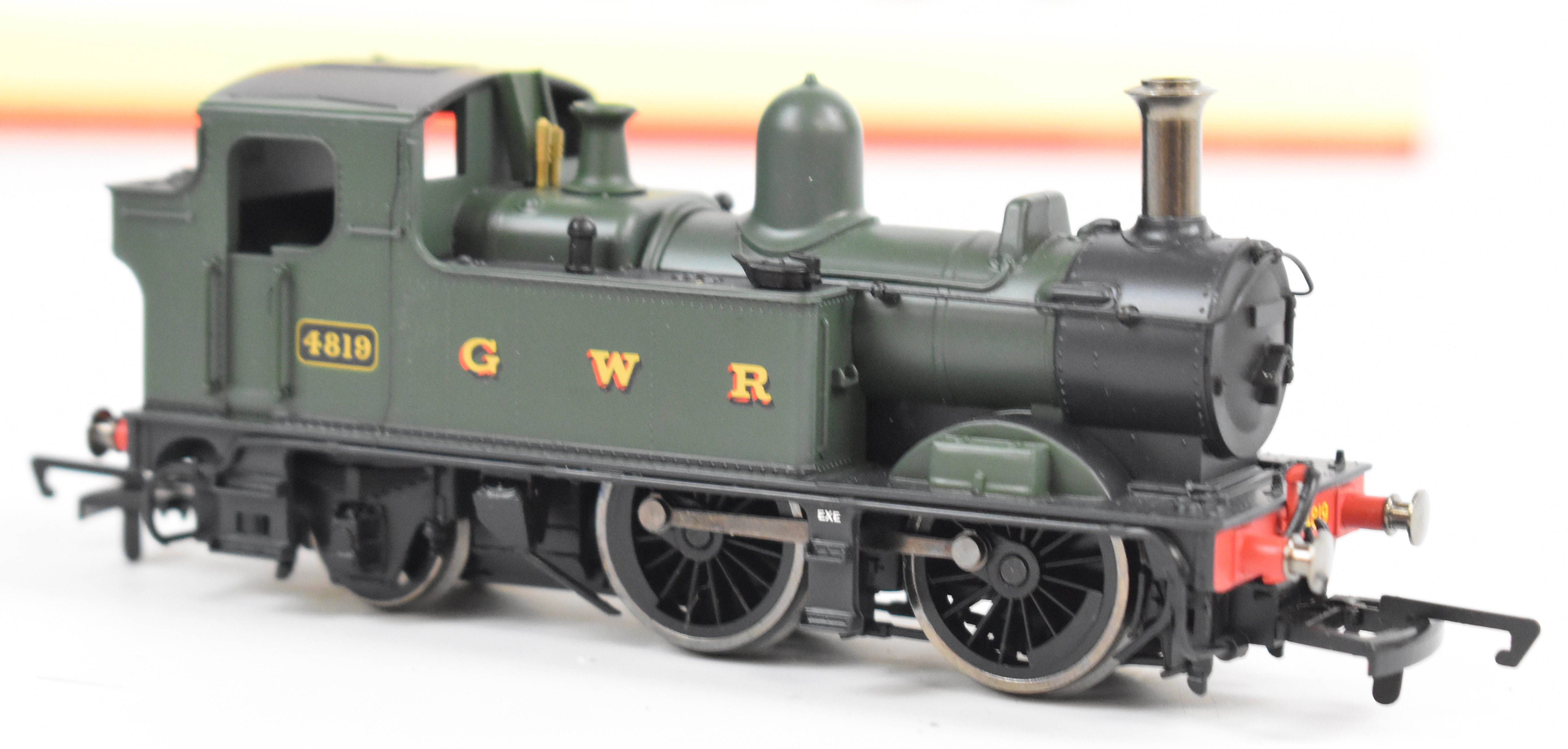 Two Hornby 00 gauge model railway locomotives comprising GWR 0-4-2T Class 14xx '4819' R3117 and - Image 6 of 9