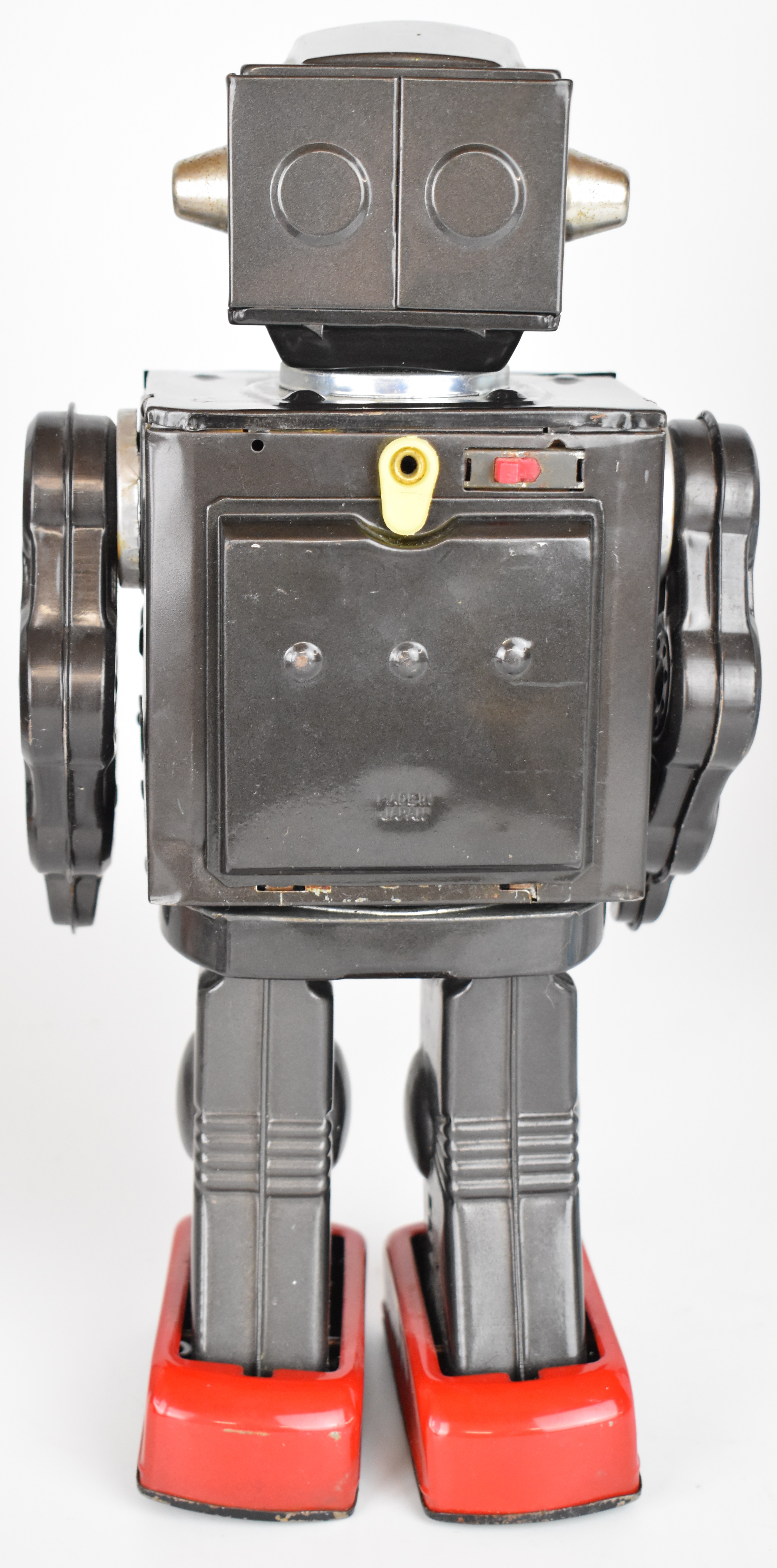 Two battery operated tinplate 'Super Moon Explorer' robots by HK Toys, height 30cm, in original - Image 5 of 9