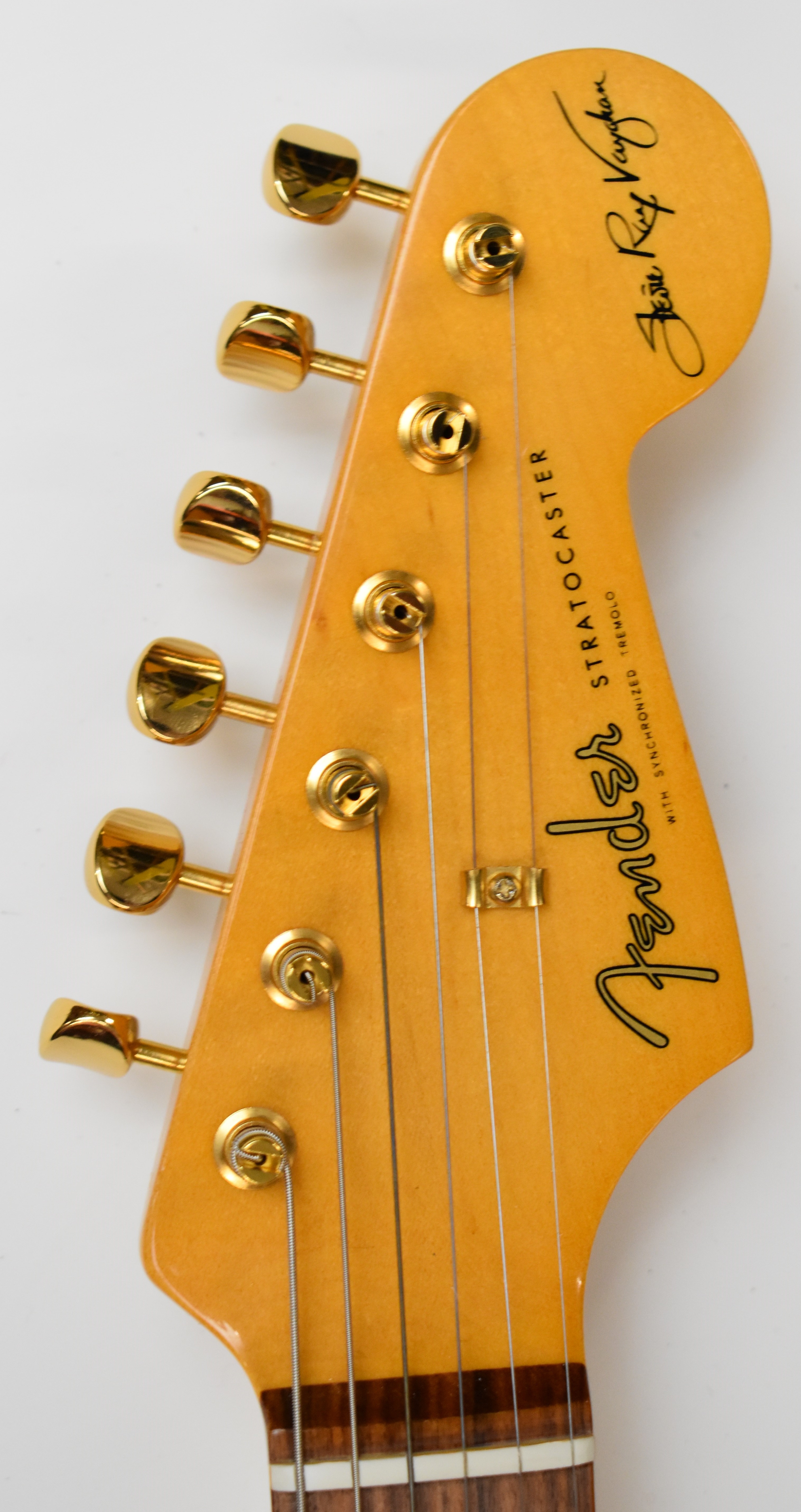 Fender Stevie Ray Vaughan SRV Signature Series Stratocaster electric guitar in 3 tone sunburst - Image 3 of 8