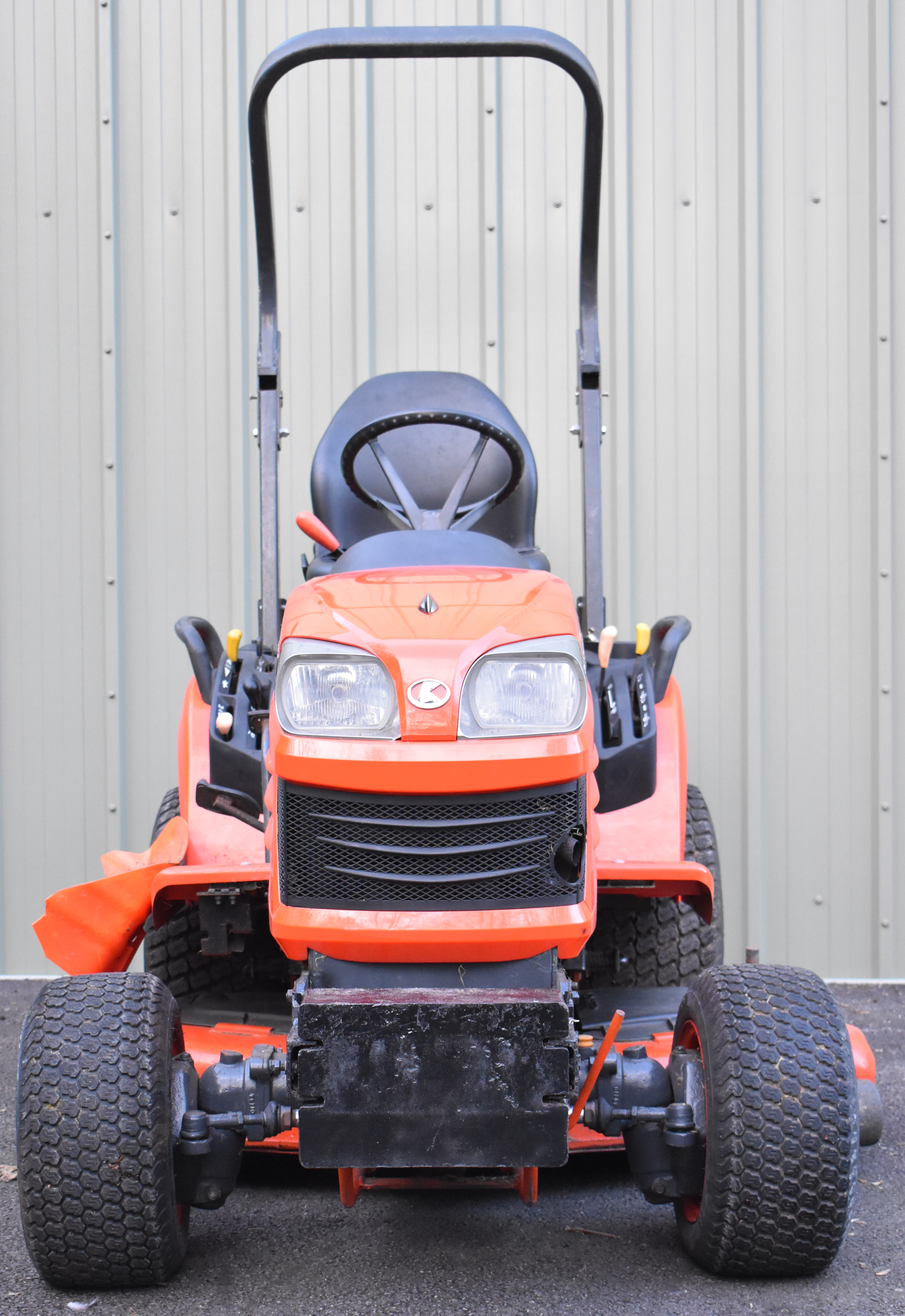 Kubota BX2350 mini tractor mower with three point linkage, power take off (PTO), hydraulics, - Image 9 of 17