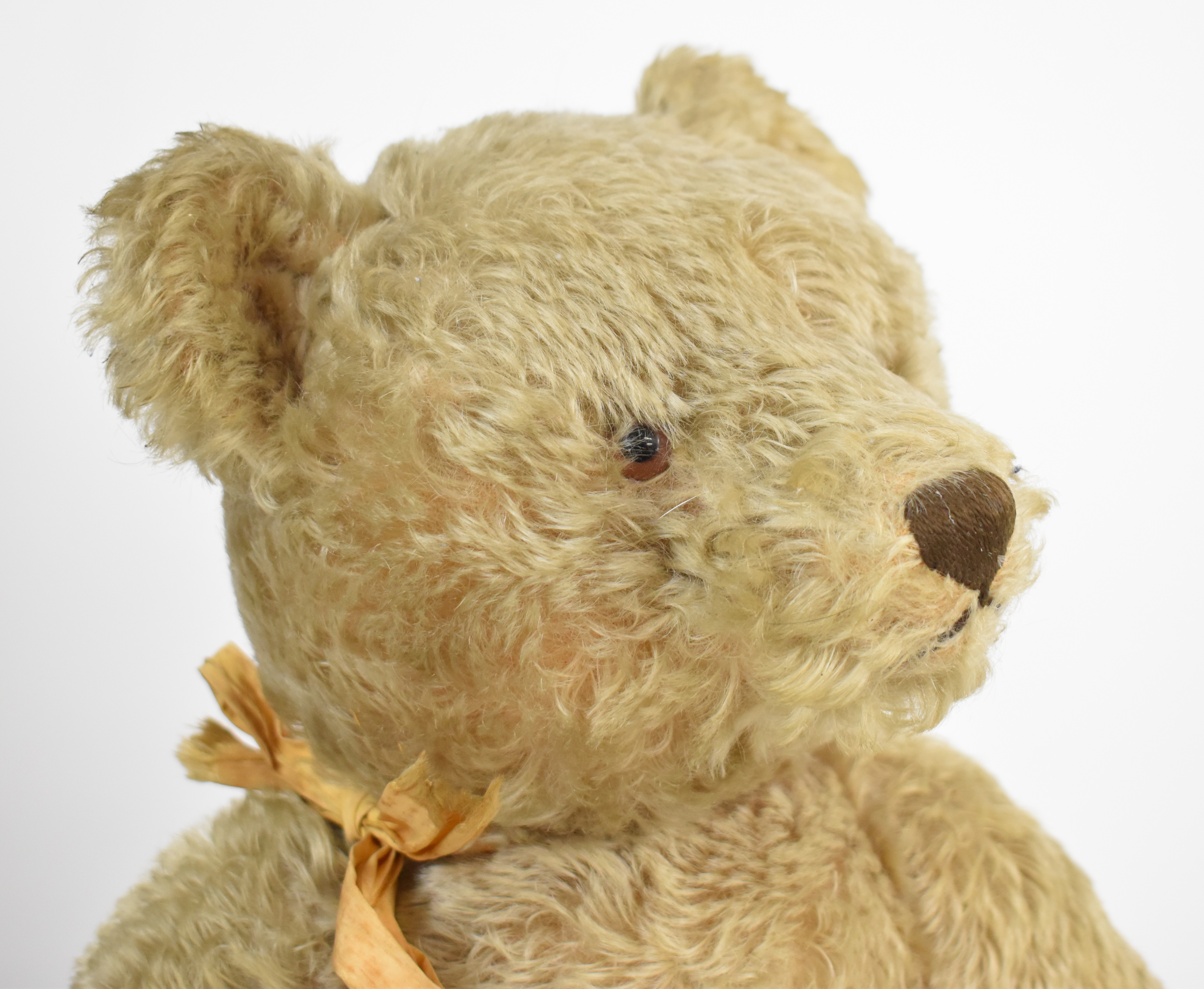 Steiff Teddy bear c.1950's with blonde mohair, cloth pads, disc joints, growler, stitched snout, - Bild 2 aus 4