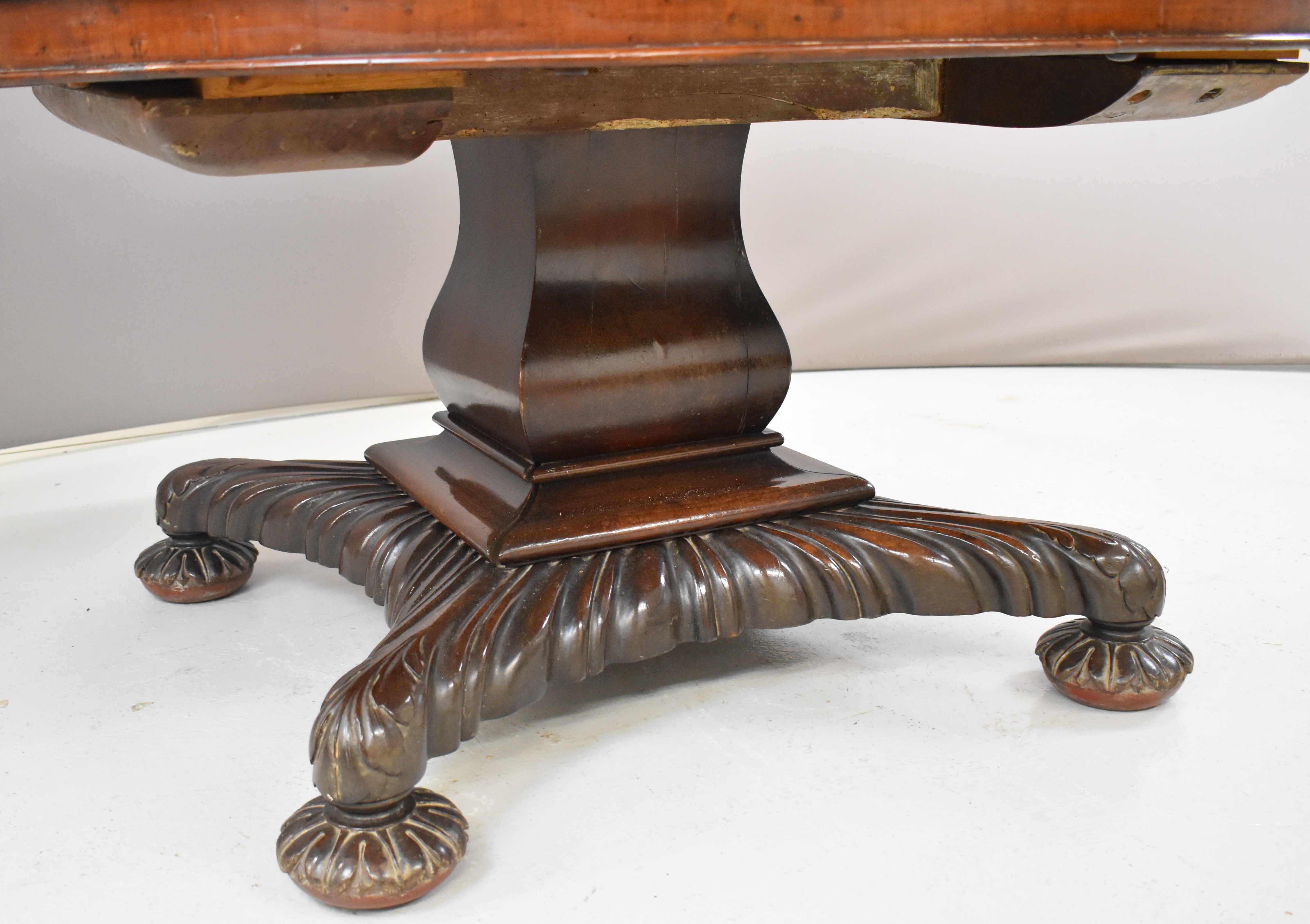 19thC parquetry and marquetry fruitwood, mahogany and specimen wood hall table with inlaid animals - Image 5 of 6