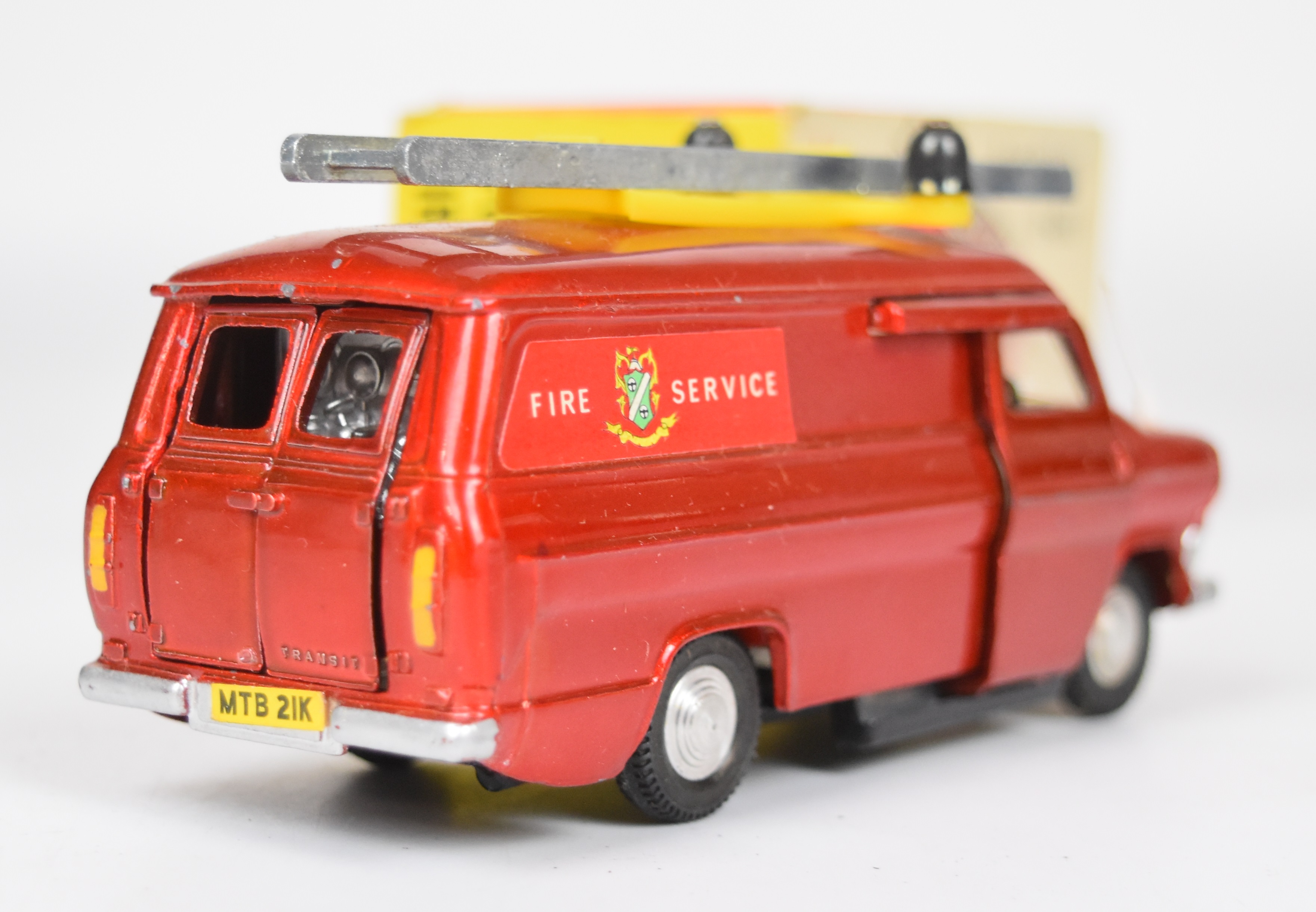 Two vintage Dinky Toys diecast model Fire Service vehicles comprising Ford Transit Fire Appliance - Image 6 of 7