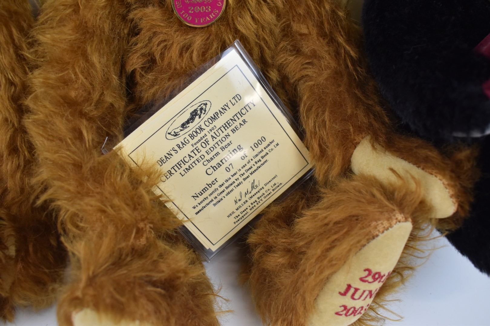 Thirteen Deans Rag Book limited edition Teddy bears, most with original tags and labels to include - Image 10 of 12