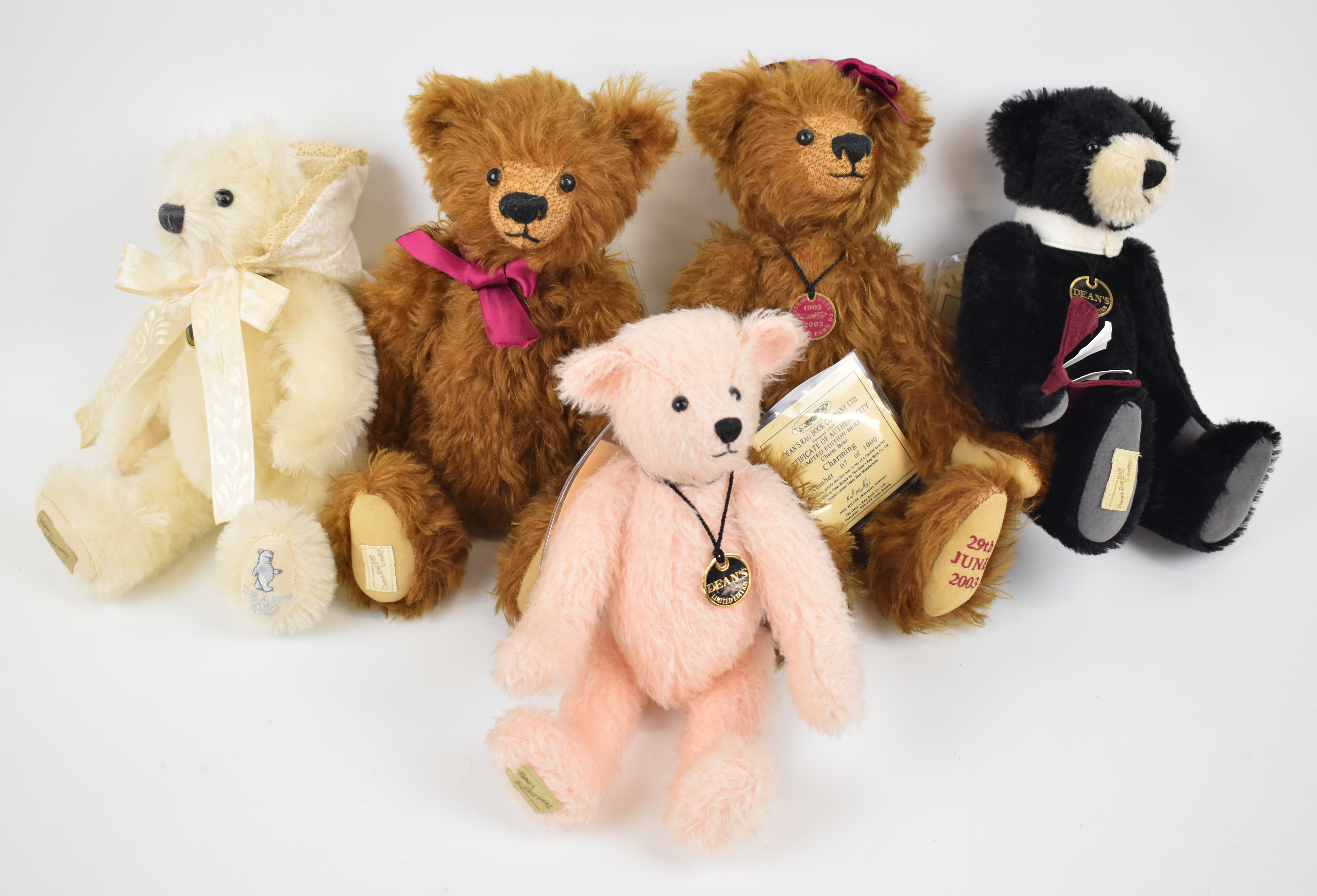 Thirteen Deans Rag Book limited edition Teddy bears, most with original tags and labels to include - Image 9 of 12