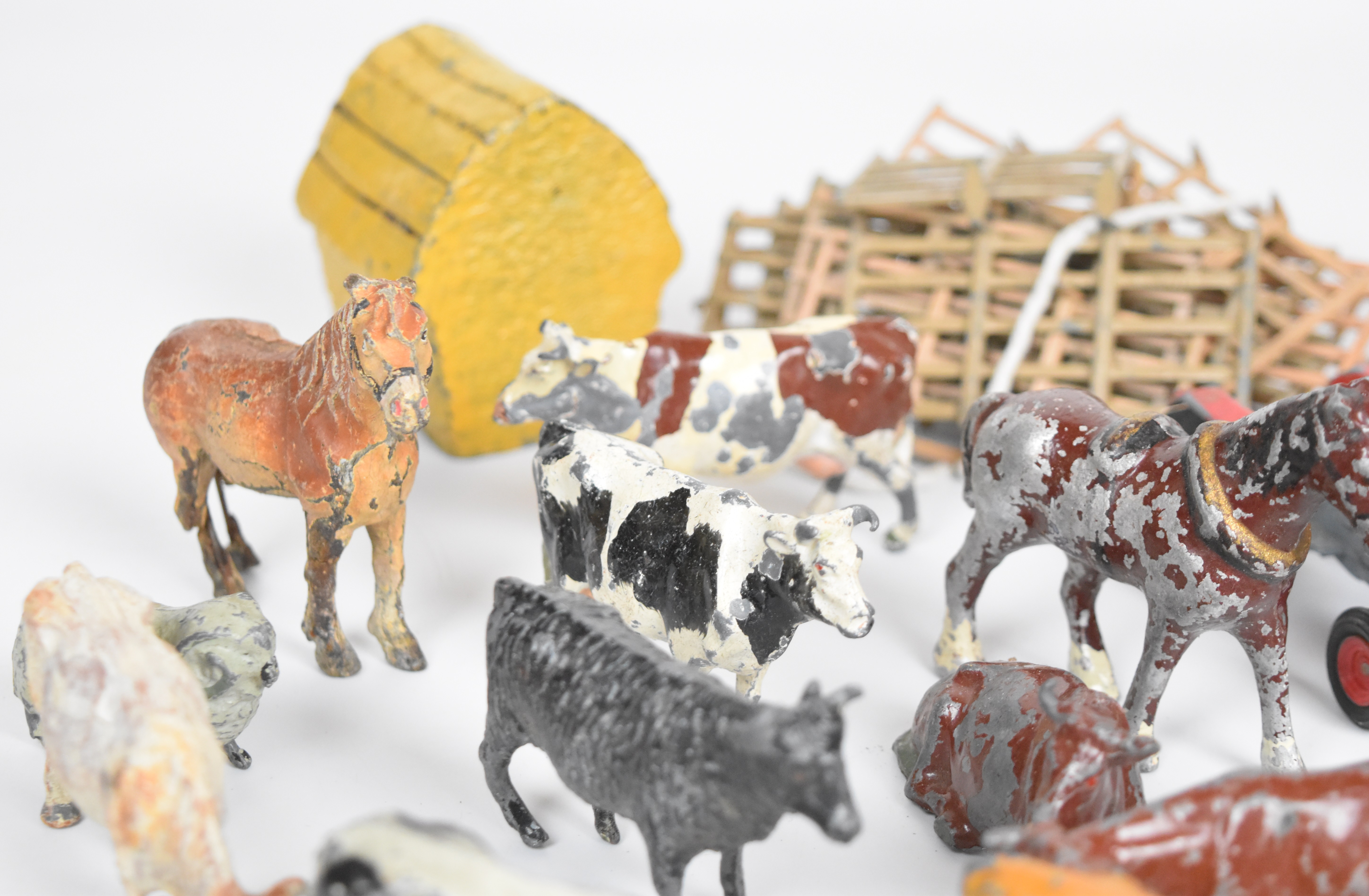 A collection of vintage Britains metal farm animals and vehicles together with a Dinky Toys 27A - Image 6 of 10