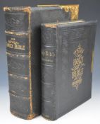 [Bindings] The Illustrated National Family Bible with the Commentaries of Scott & Henry containing