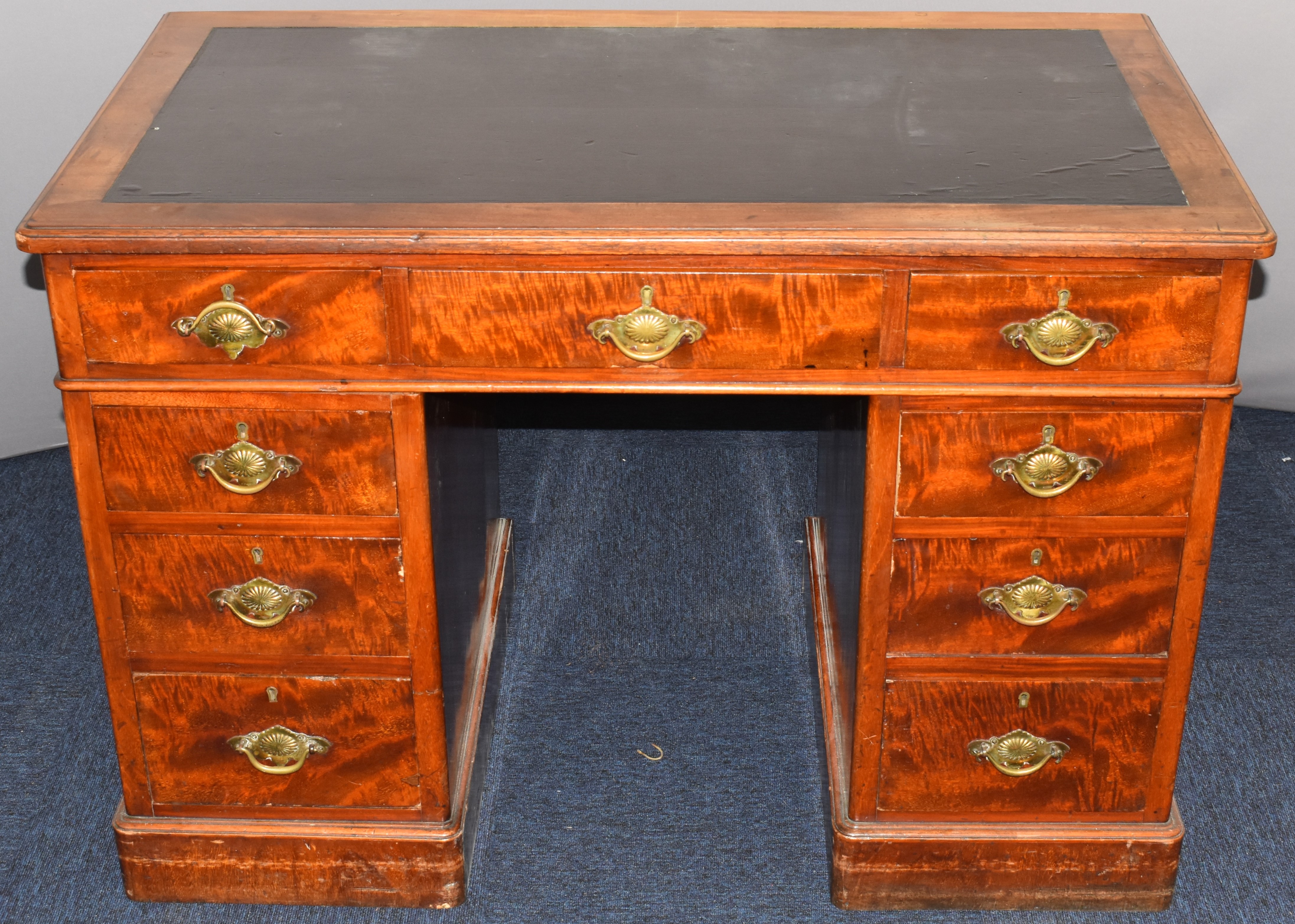 19th / 20thC mahogany leather inset twin pedestal desk of nine drawers, W107 x D60 x H74cm