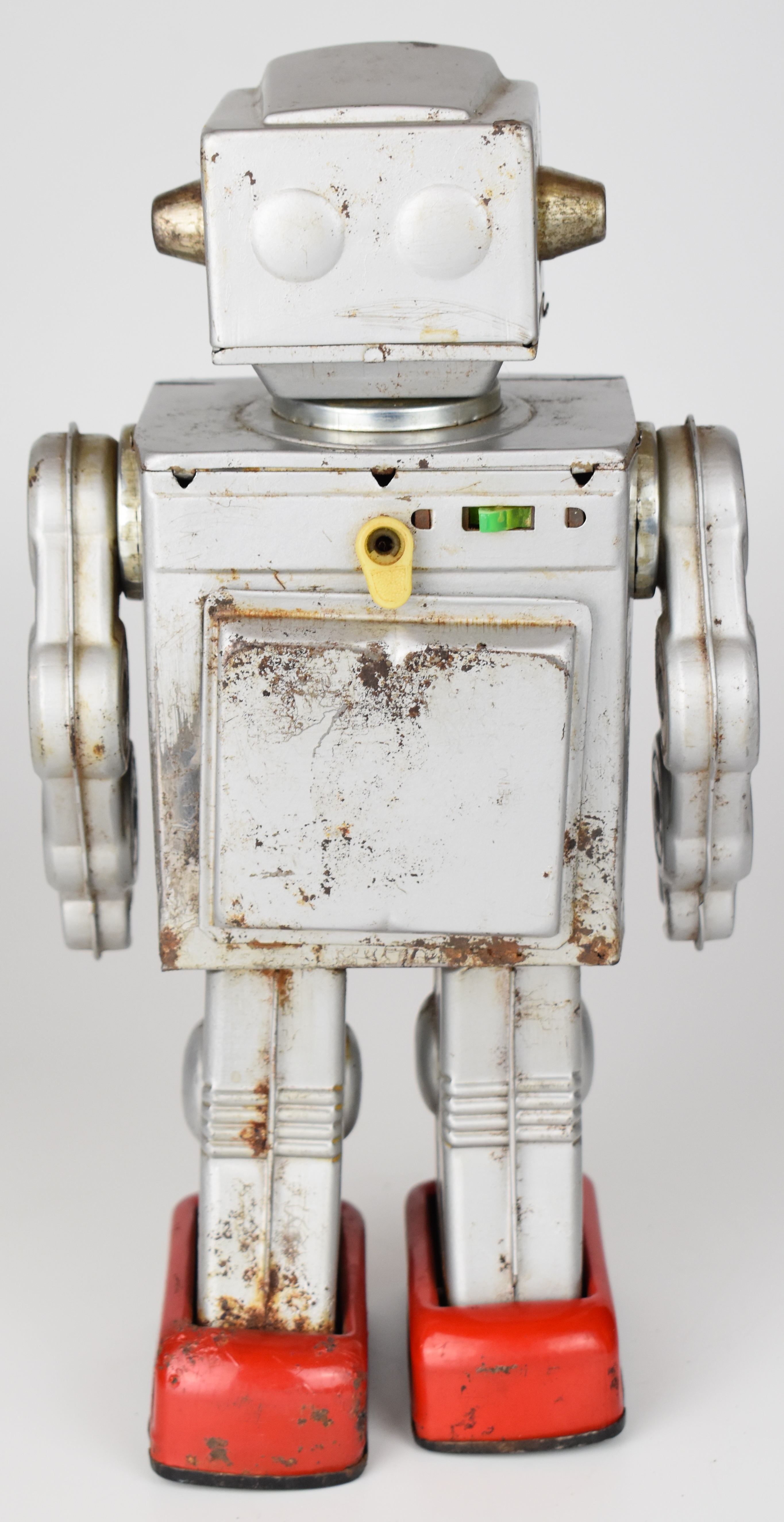 Japanese battery operated tinplate 'Attacking Martian' robot by Horikawa (SH Toys), height 29cm. - Image 4 of 7